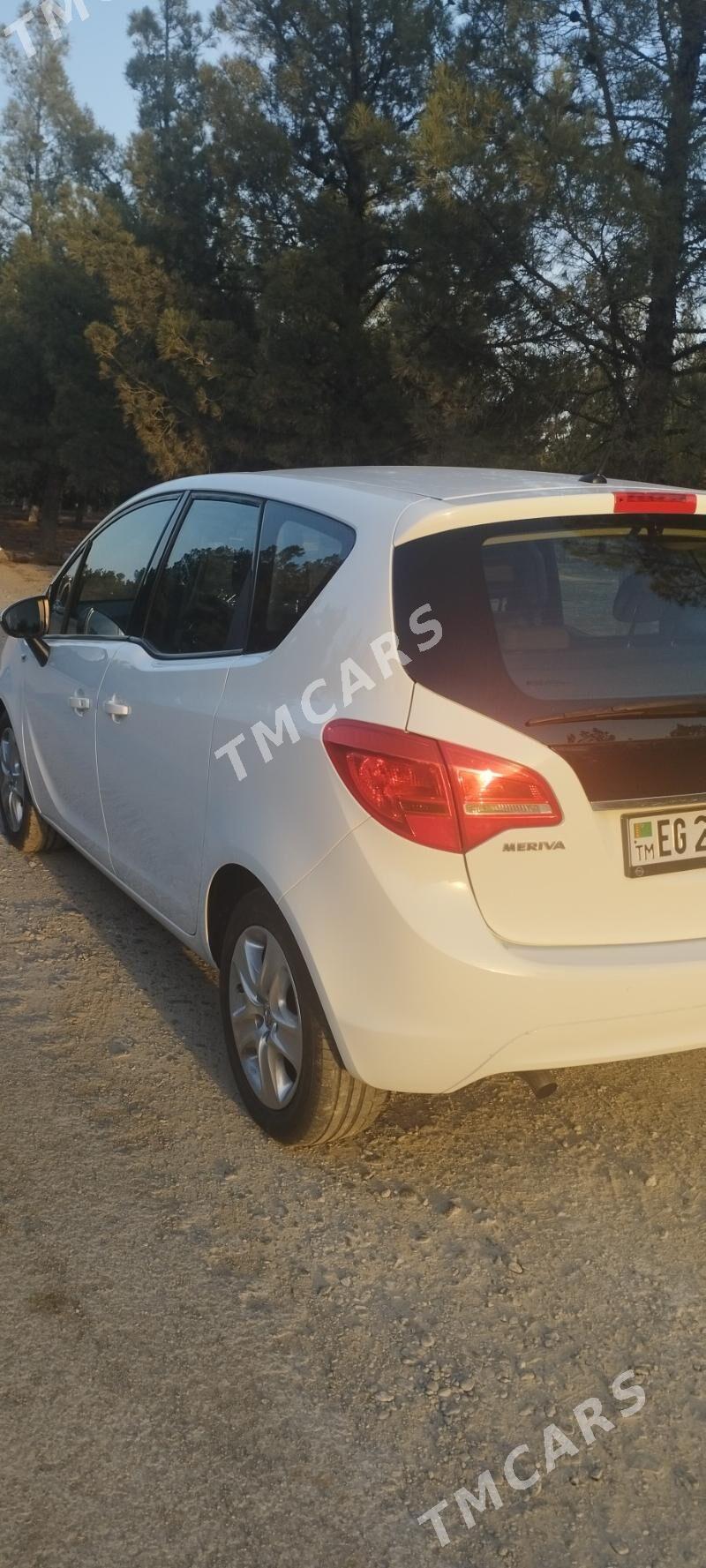 Opel Meriva 2014 - 125 000 TMT - Бузмеин - img 4
