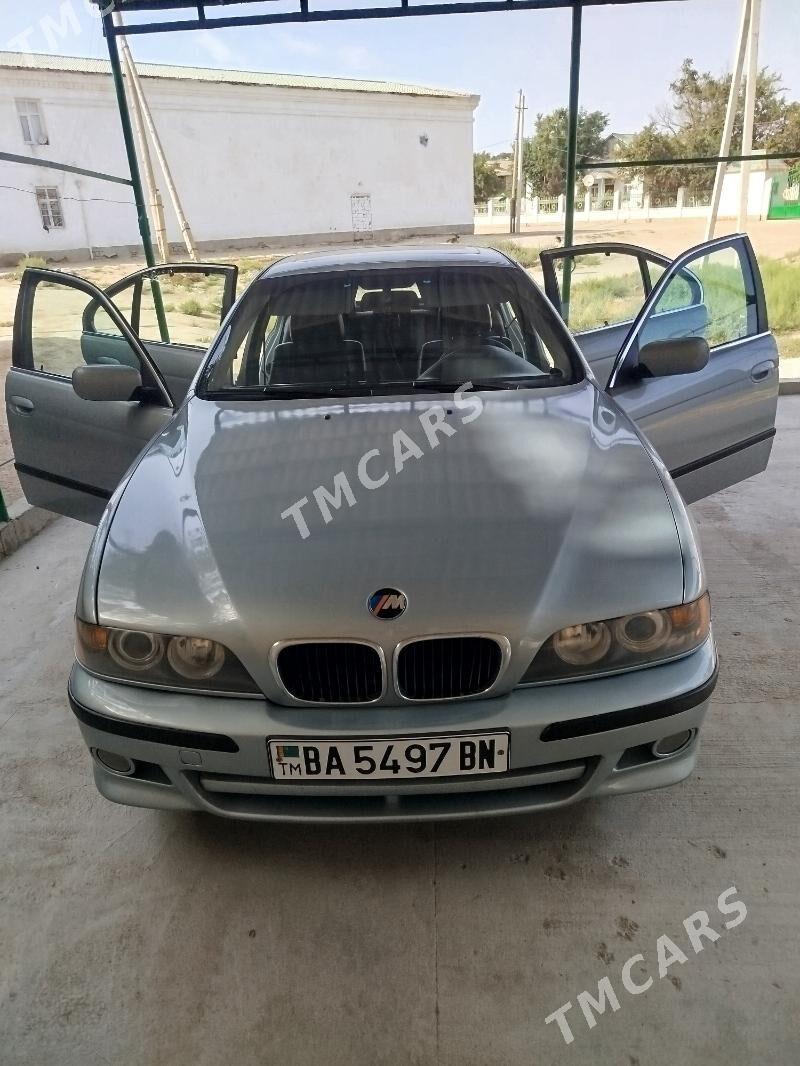 BMW E39 2002 - 120 000 TMT - Balkanabat - img 2