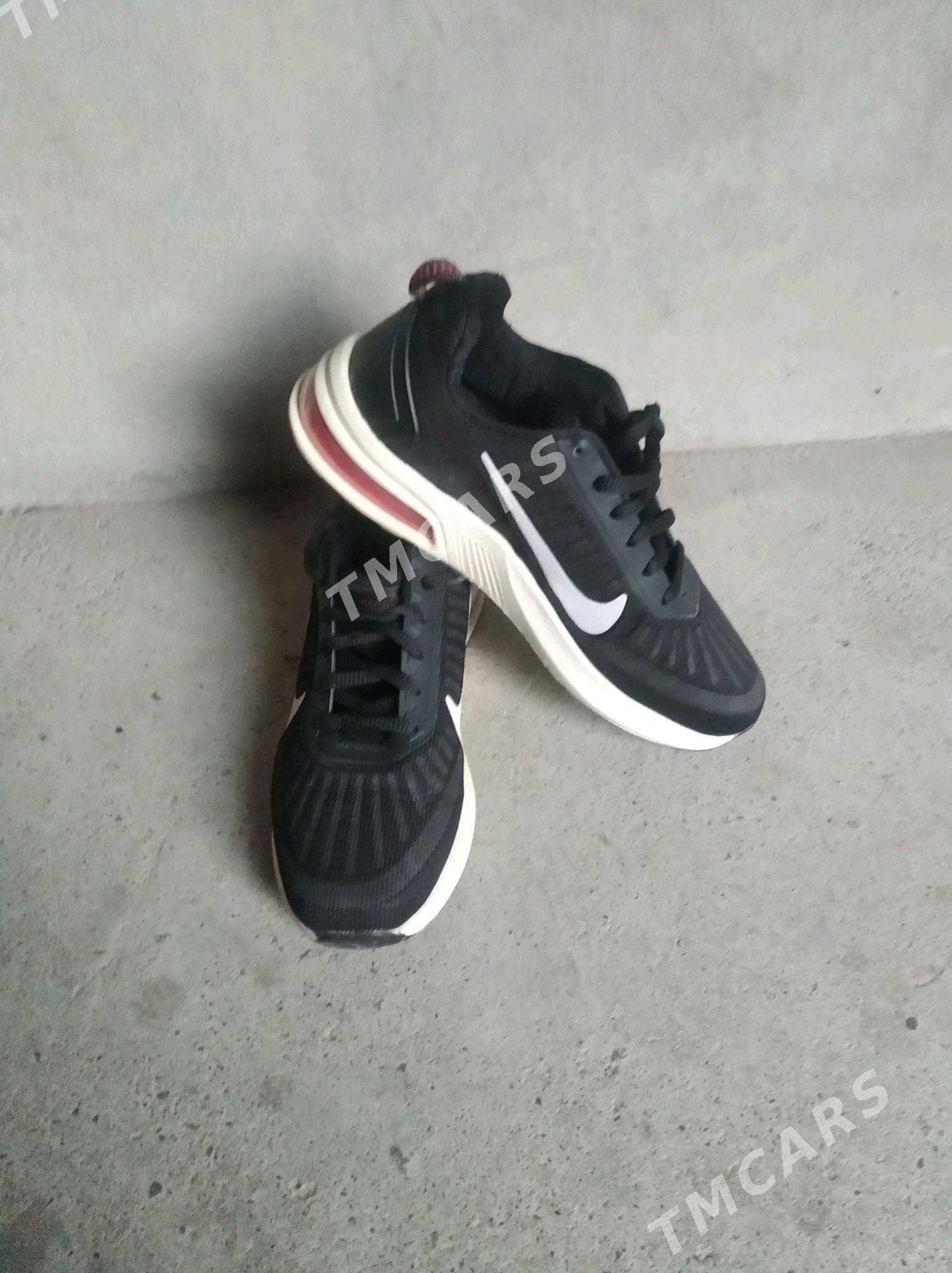 Nike krasowka - Änew - img 4