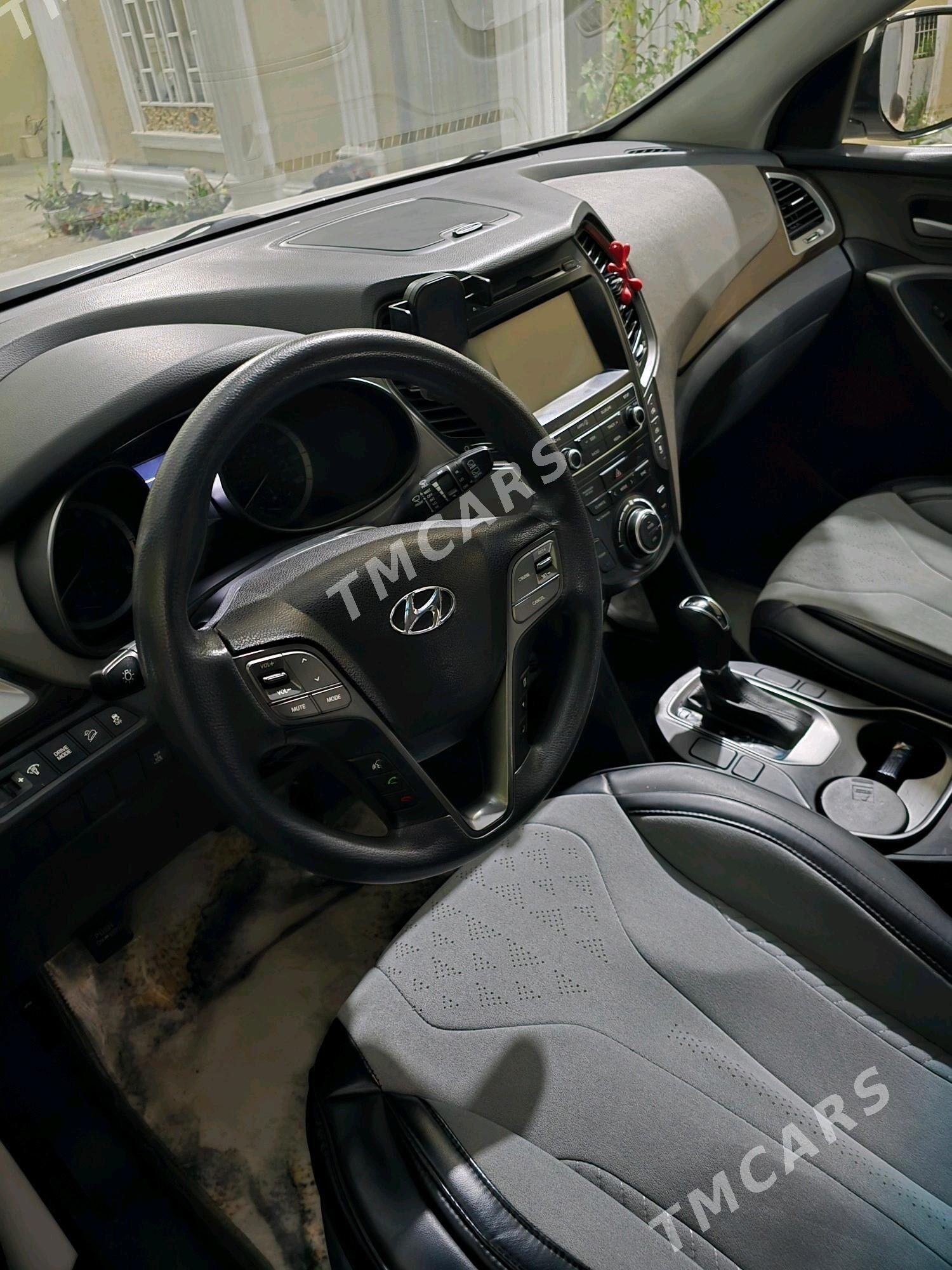Hyundai Santa Fe 2017 - 350 000 TMT - Ашхабад - img 6