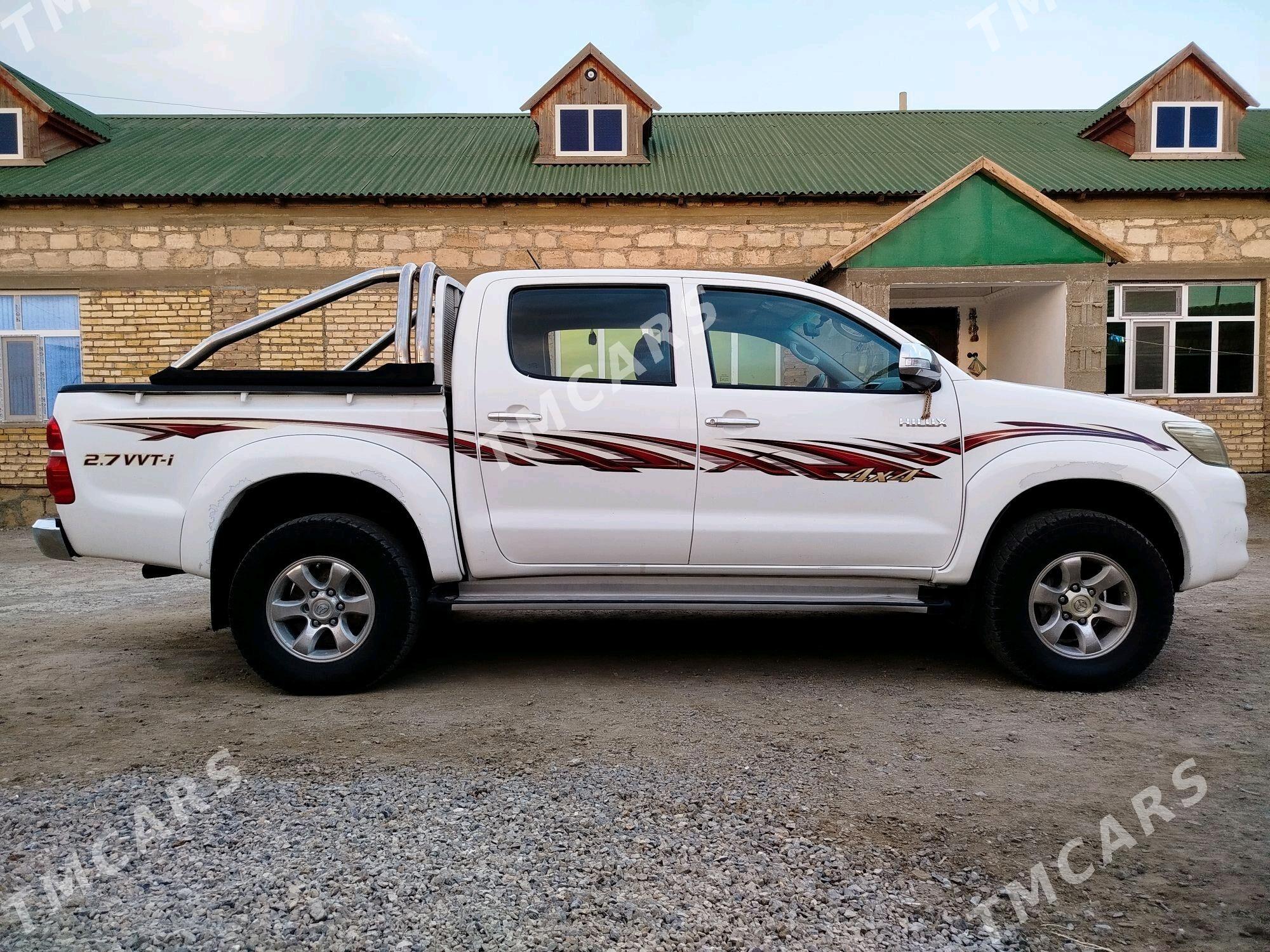 Toyota Hilux 2014 - 400 000 TMT - Bereket - img 3