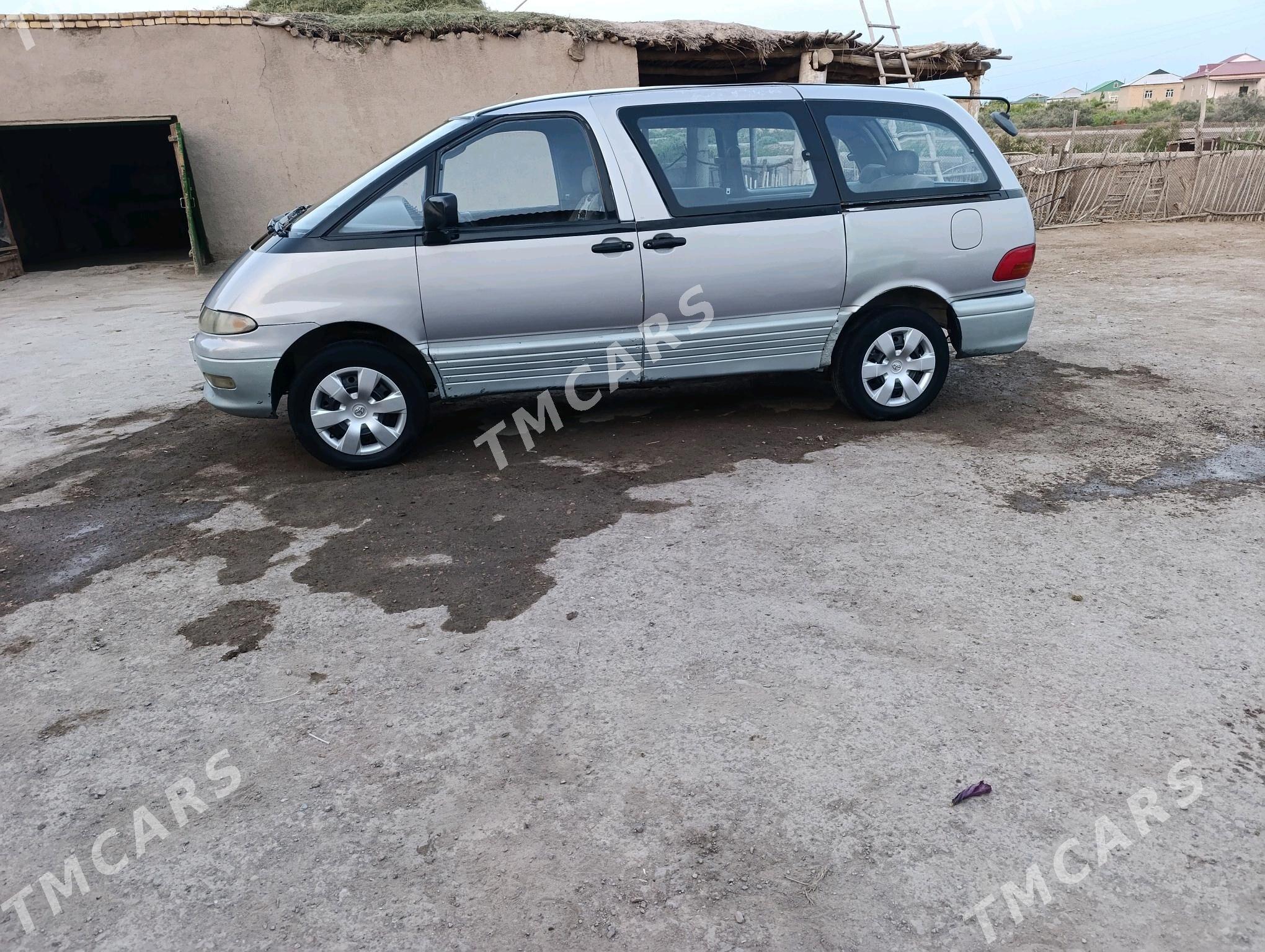 Toyota Previa 1992 - 45 000 TMT - Köneürgenç - img 3