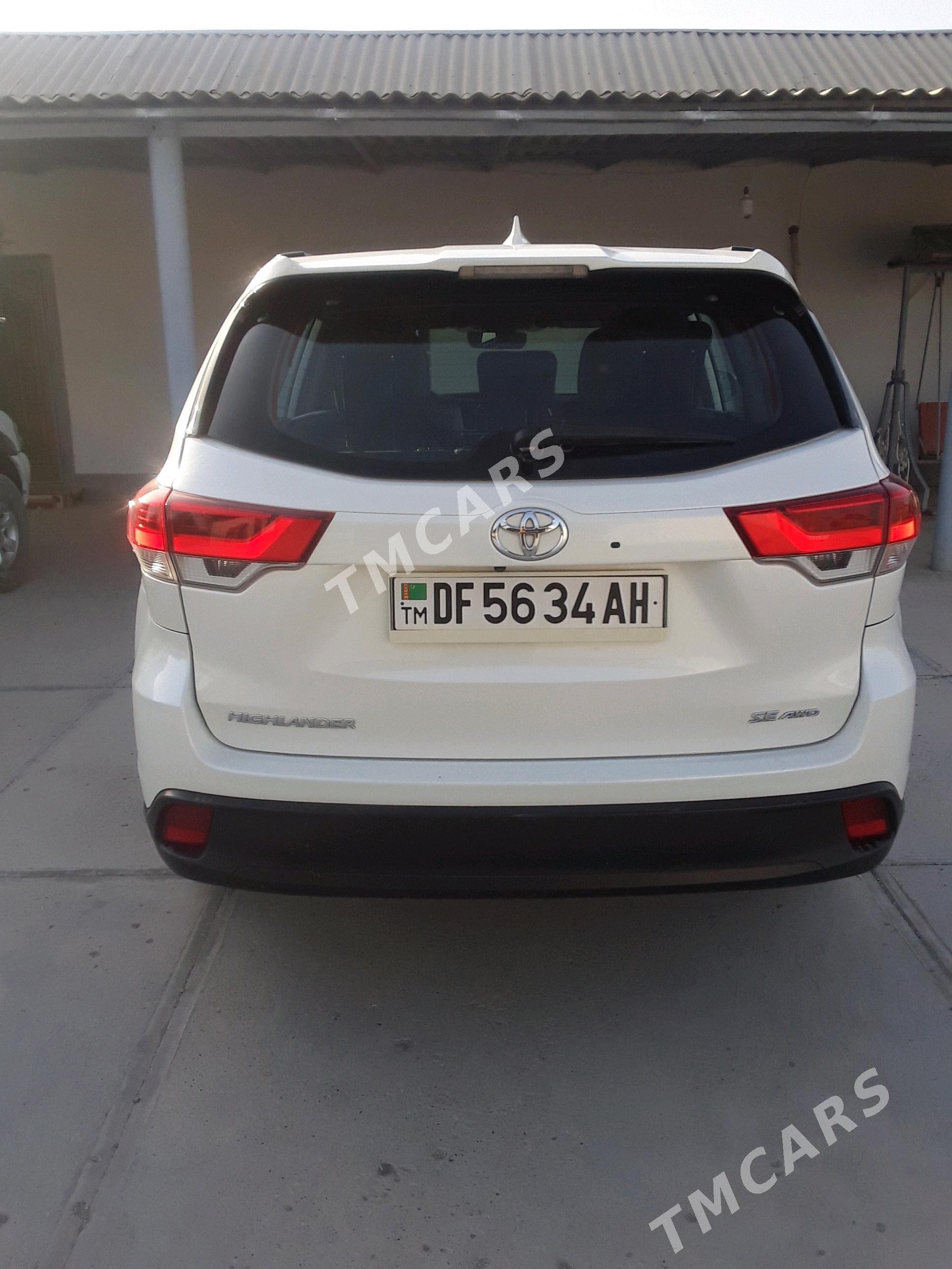 Toyota Highlander 2017 - 450 000 TMT - Kaka - img 2