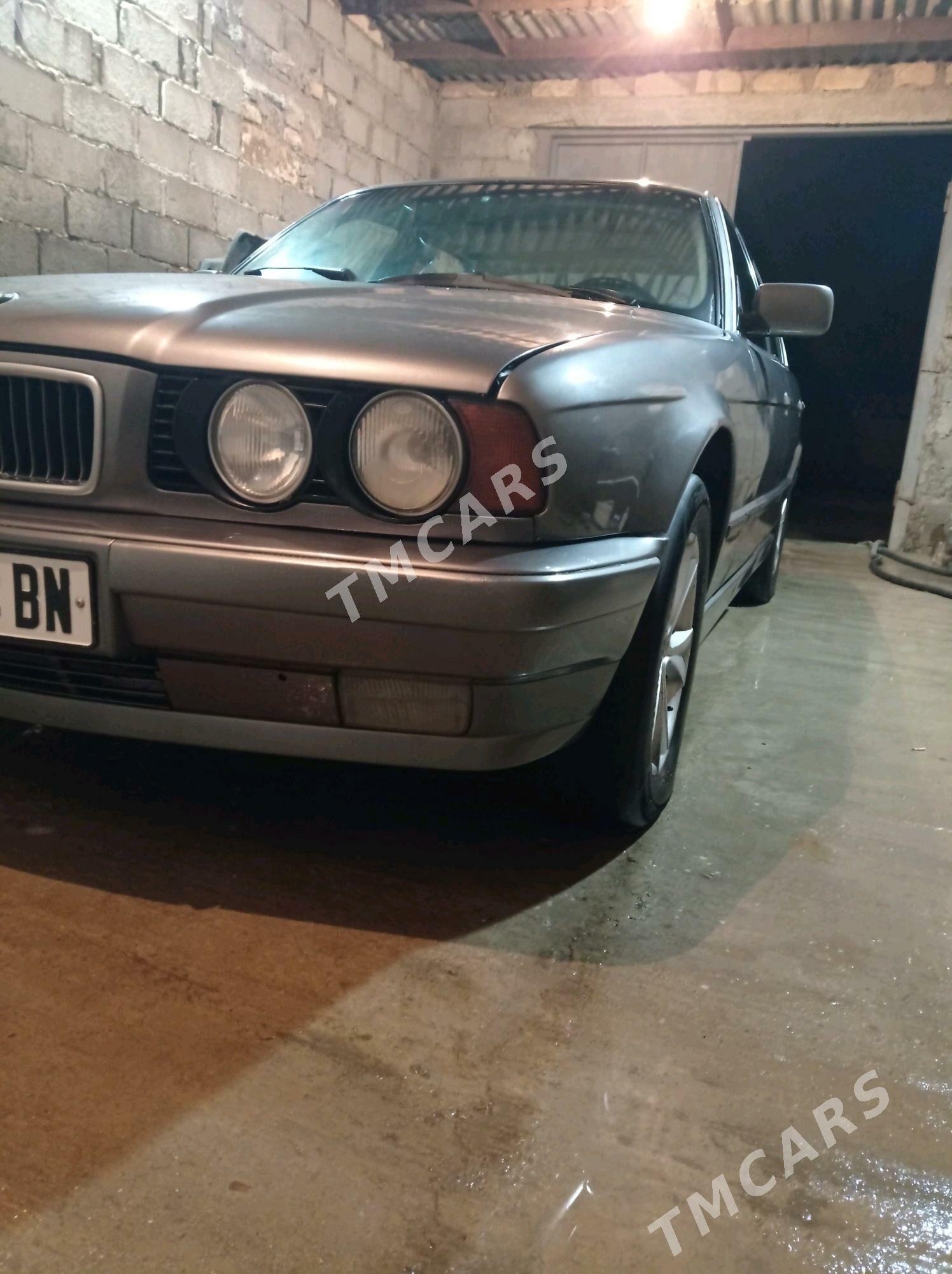 BMW 520 1992 - 40 000 TMT - Гумдаг - img 2