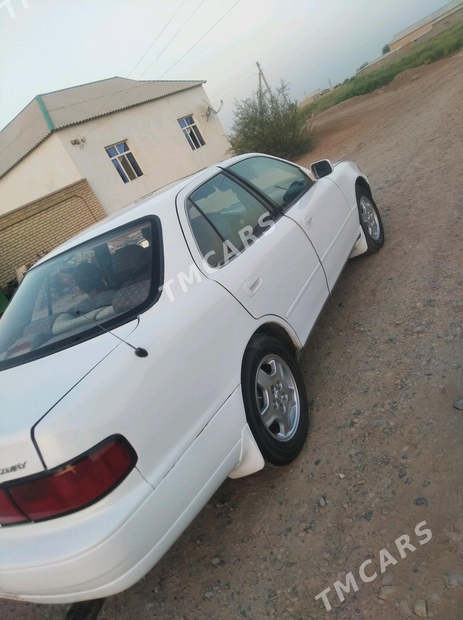 Toyota Camry 1993 - 65 000 TMT - Tejen - img 3