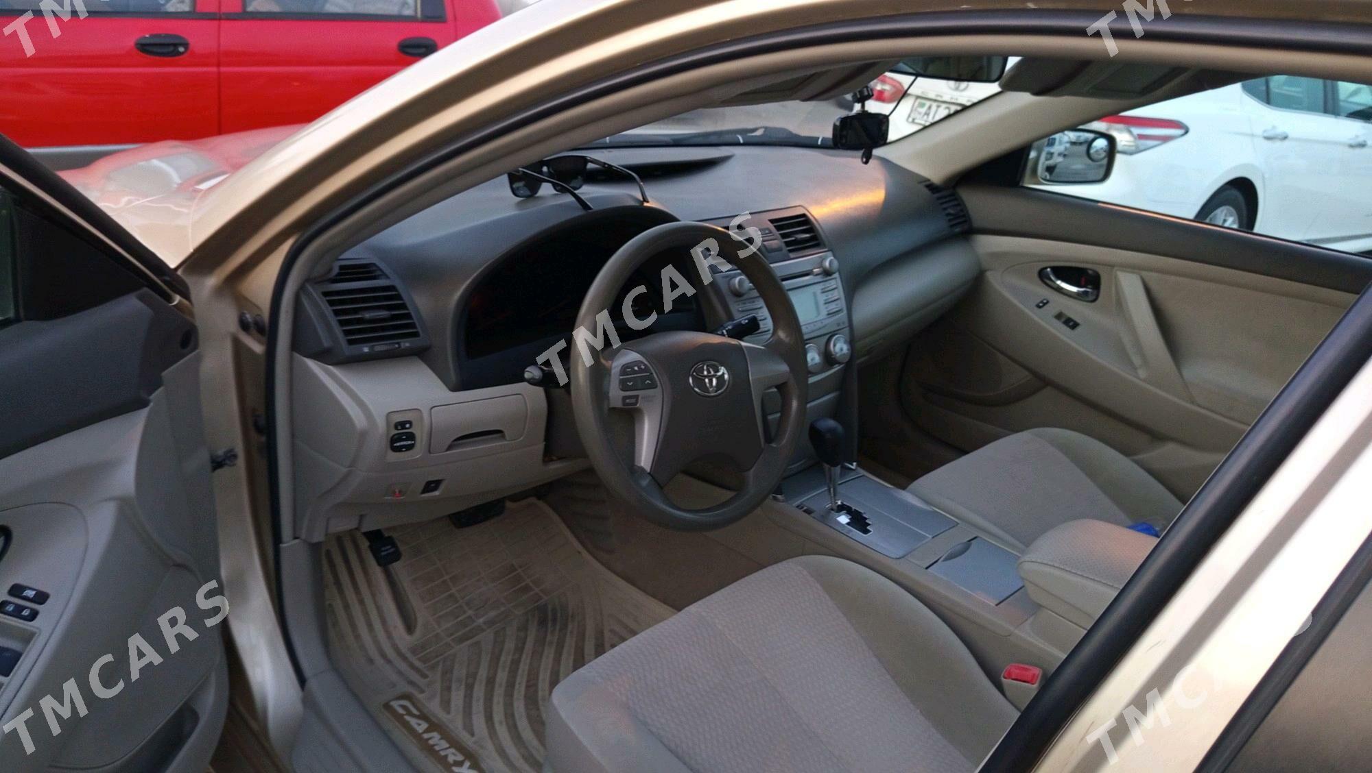 Toyota Camry 2010 - 200 000 TMT - Köneürgenç - img 5