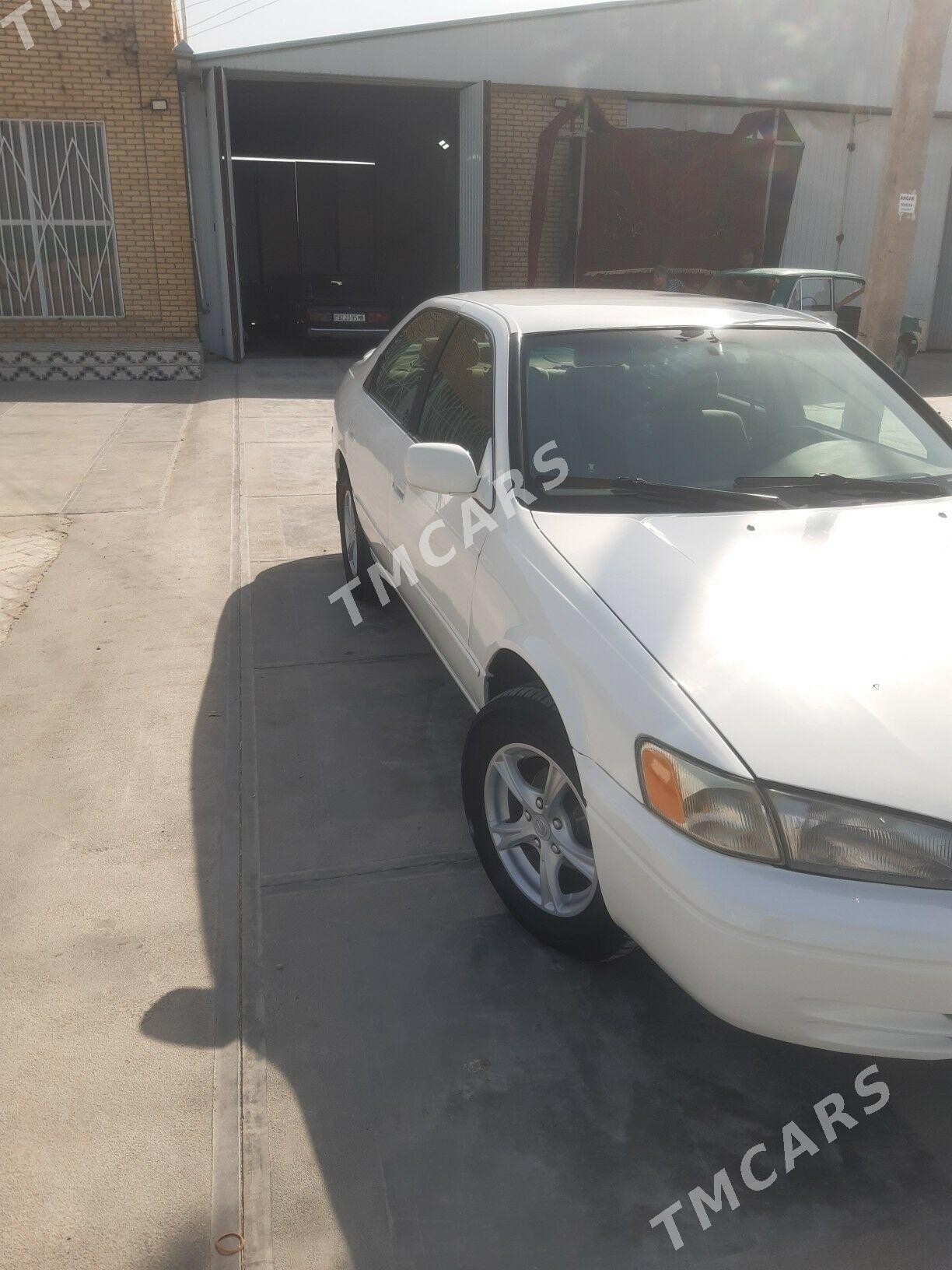 Toyota Camry 1999 - 109 000 TMT - Baýramaly - img 2