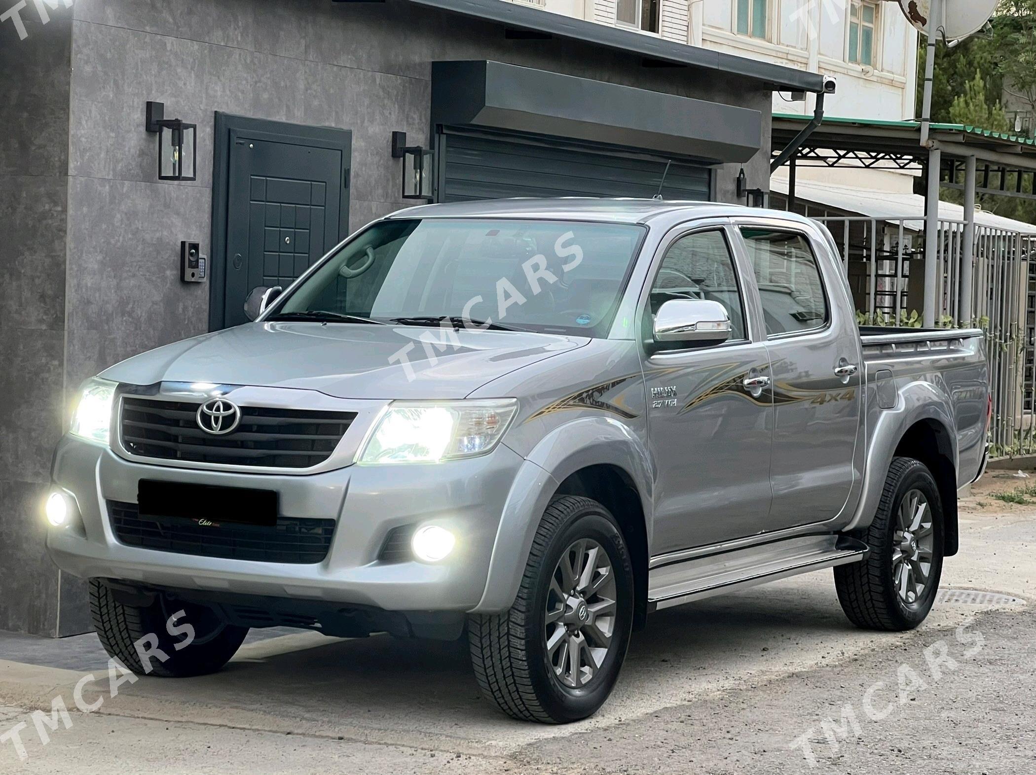 Toyota Hilux 2015 - 460 000 TMT - Türkmenbaşy - img 2