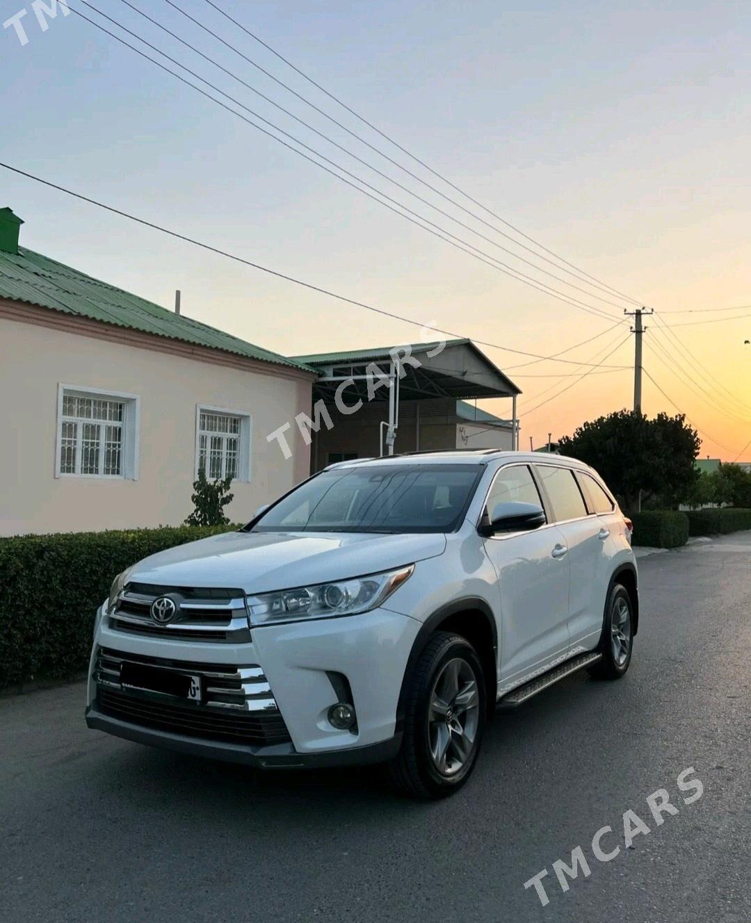Toyota Highlander 2018 - 420 000 TMT - Aşgabat - img 2