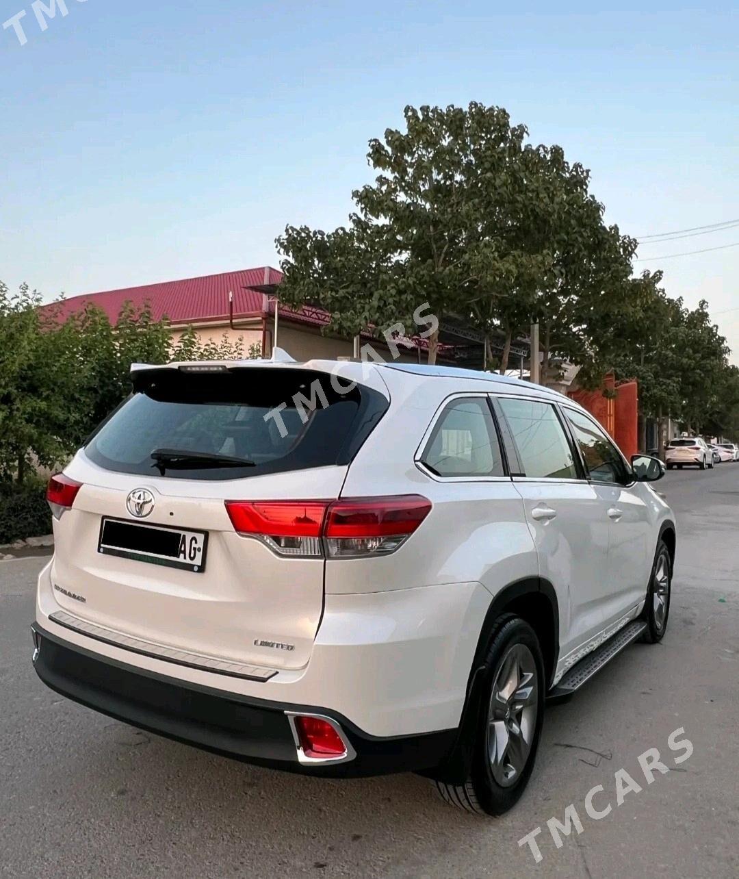Toyota Highlander 2018 - 420 000 TMT - Aşgabat - img 4