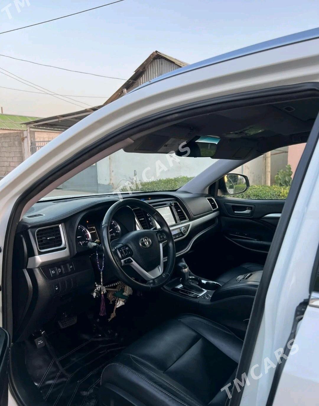 Toyota Highlander 2018 - 420 000 TMT - Aşgabat - img 6