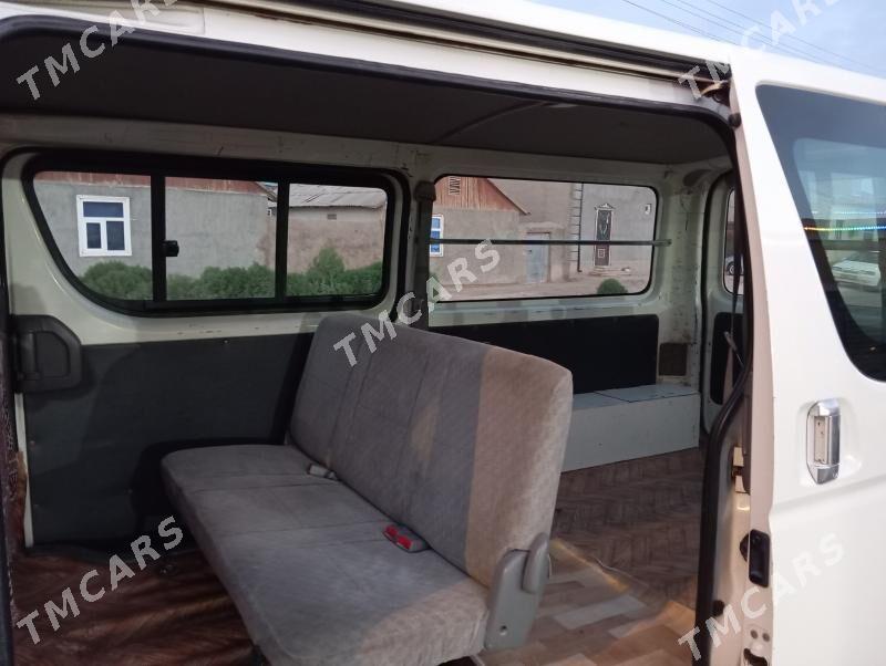 Toyota Hiace 2008 - 300 000 TMT - Akdepe - img 4