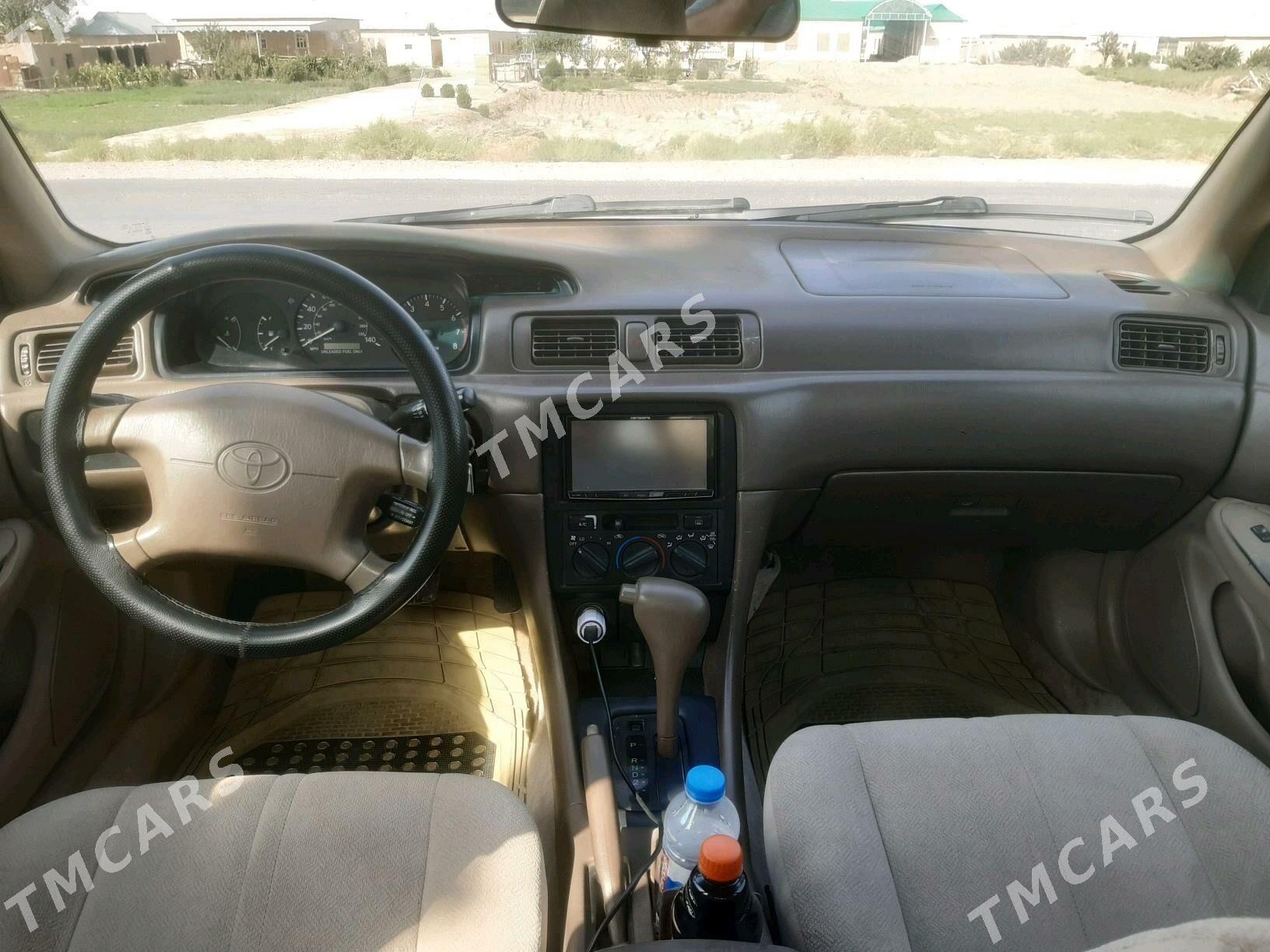 Toyota Camry 1999 - 109 000 TMT - Baýramaly - img 8