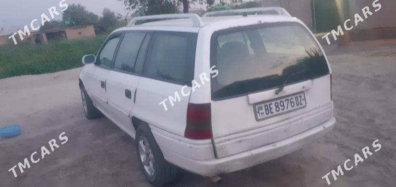 Opel Astra 1996 - 36 000 TMT - Boldumsaz - img 4