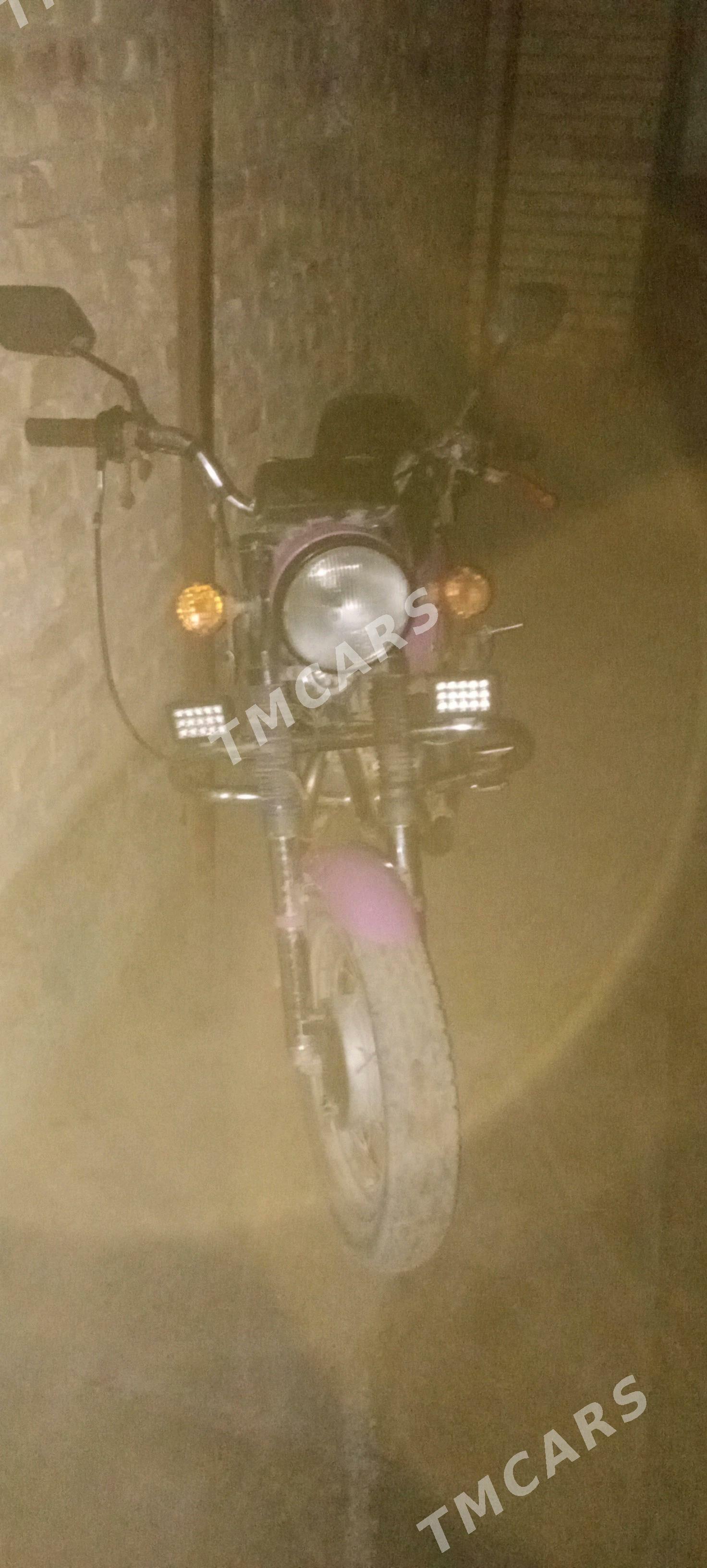 Jawa 300 2000 - 5 000 TMT - Фарап - img 2