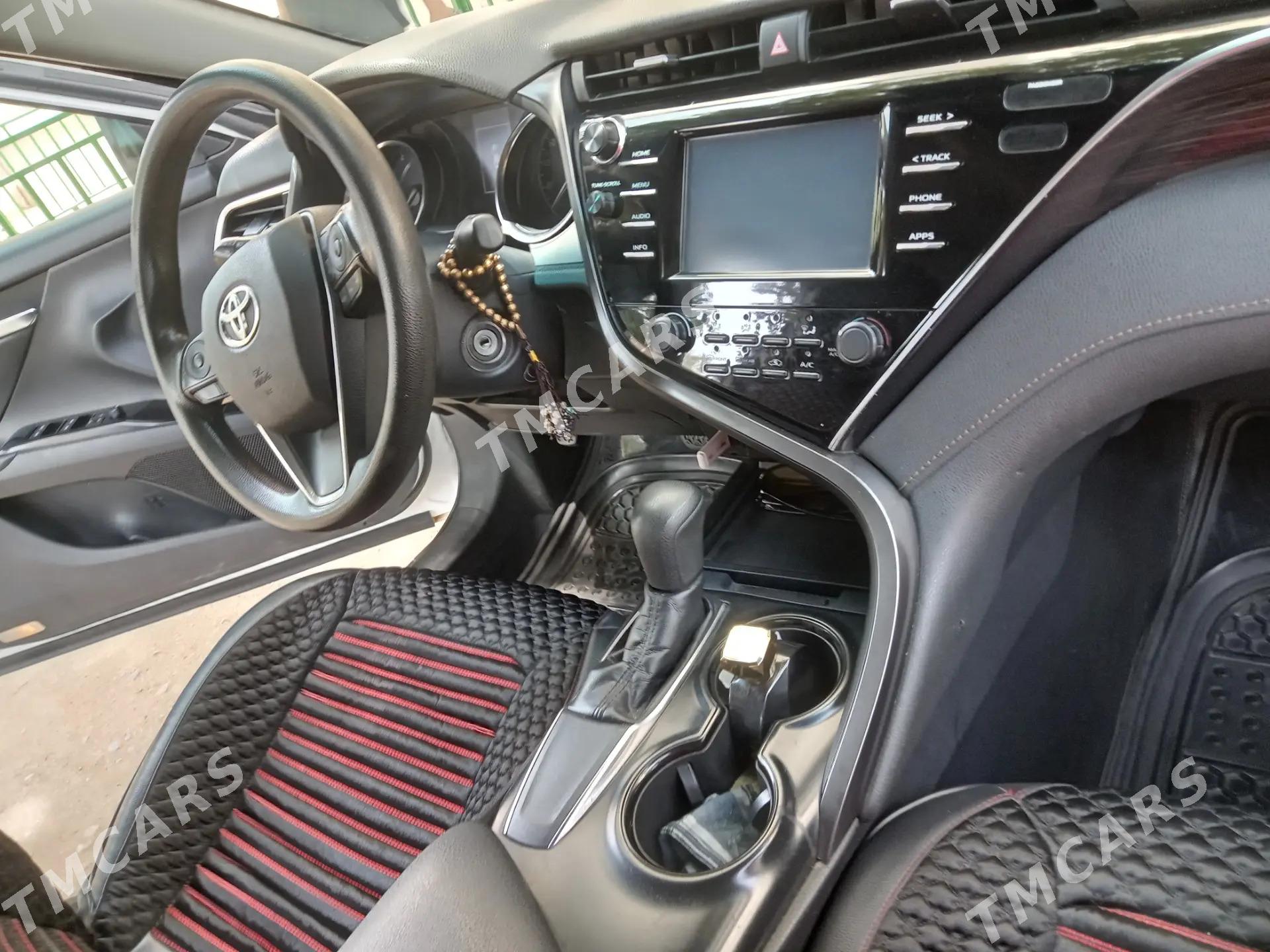 Toyota Camry 2018 - 300 000 TMT - Туркменабат - img 2