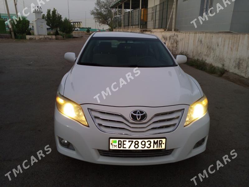 Toyota Camry 2009 - 240 000 TMT - Мары - img 9