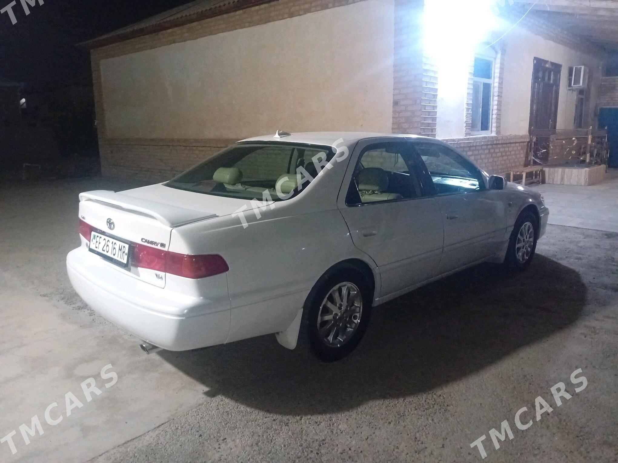 Toyota Camry 1999 - 130 000 TMT - Мары - img 2