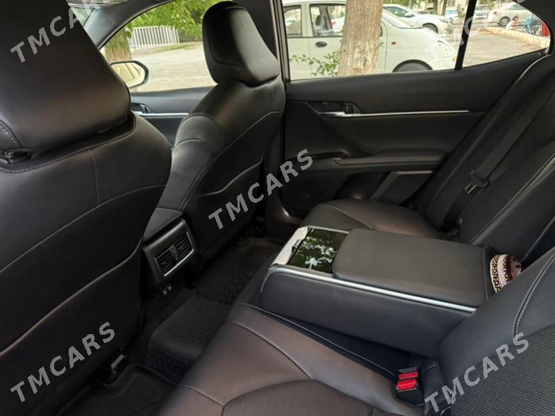 Toyota Camry 2022 - 640 000 TMT - Ашхабад - img 4