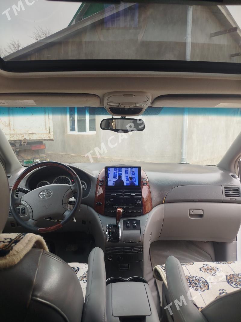Toyota Sienna 2005 - 220 000 TMT - Теджен - img 3