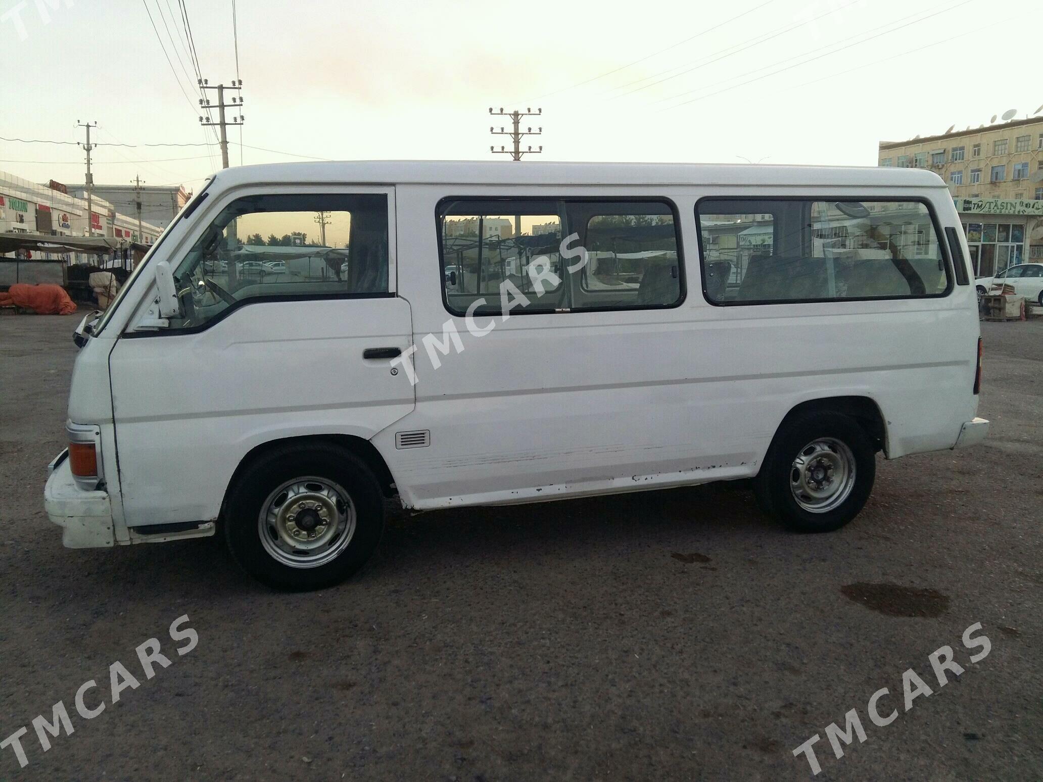 Toyota Hiace 1997 - 50 000 TMT - Байрамали - img 4