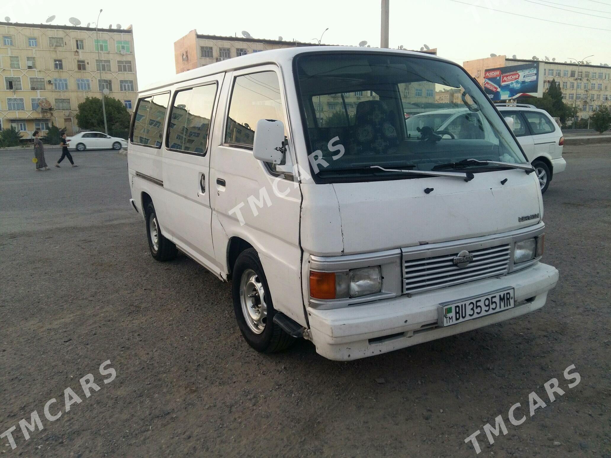 Toyota Hiace 1997 - 50 000 TMT - Байрамали - img 5