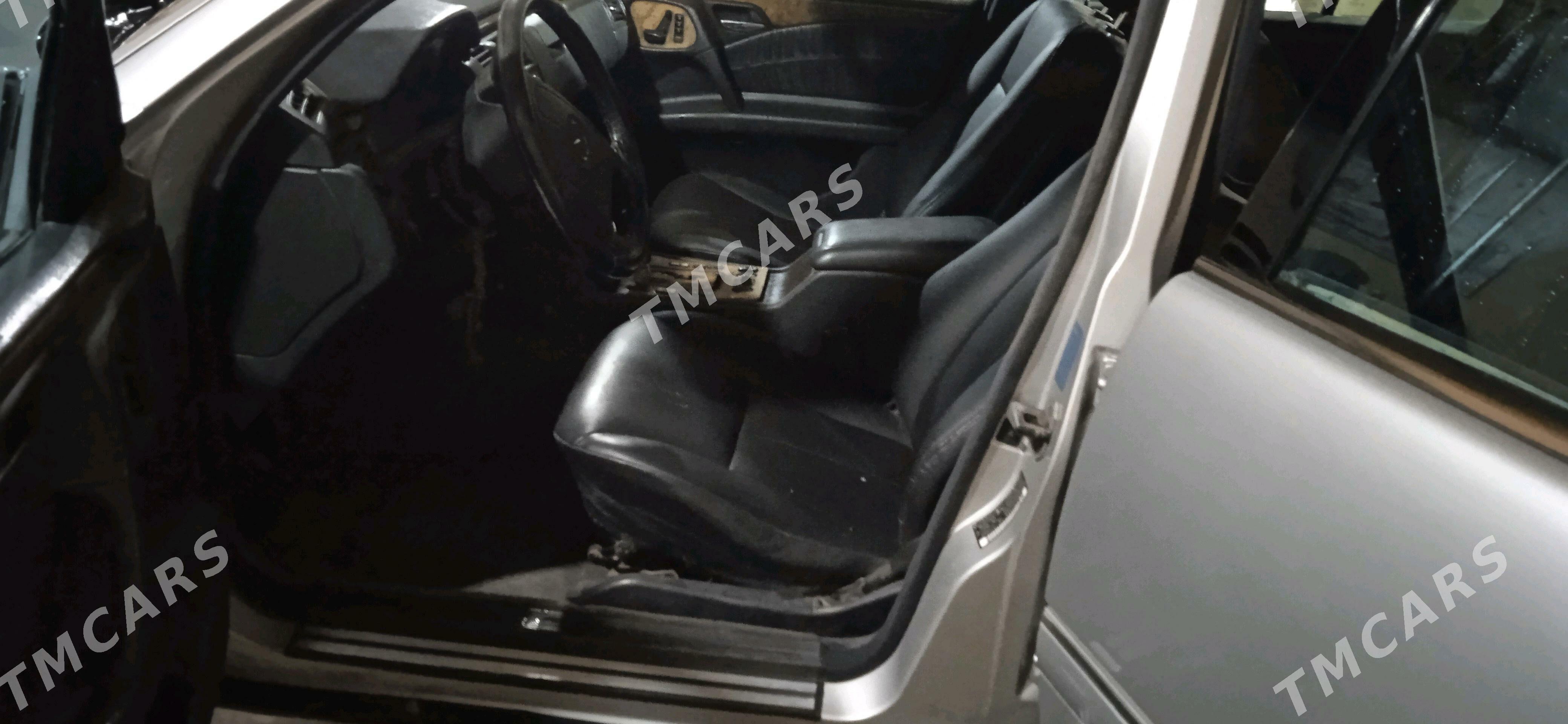 Mercedes-Benz E320 1999 - 50 000 TMT - Сакарчага - img 2