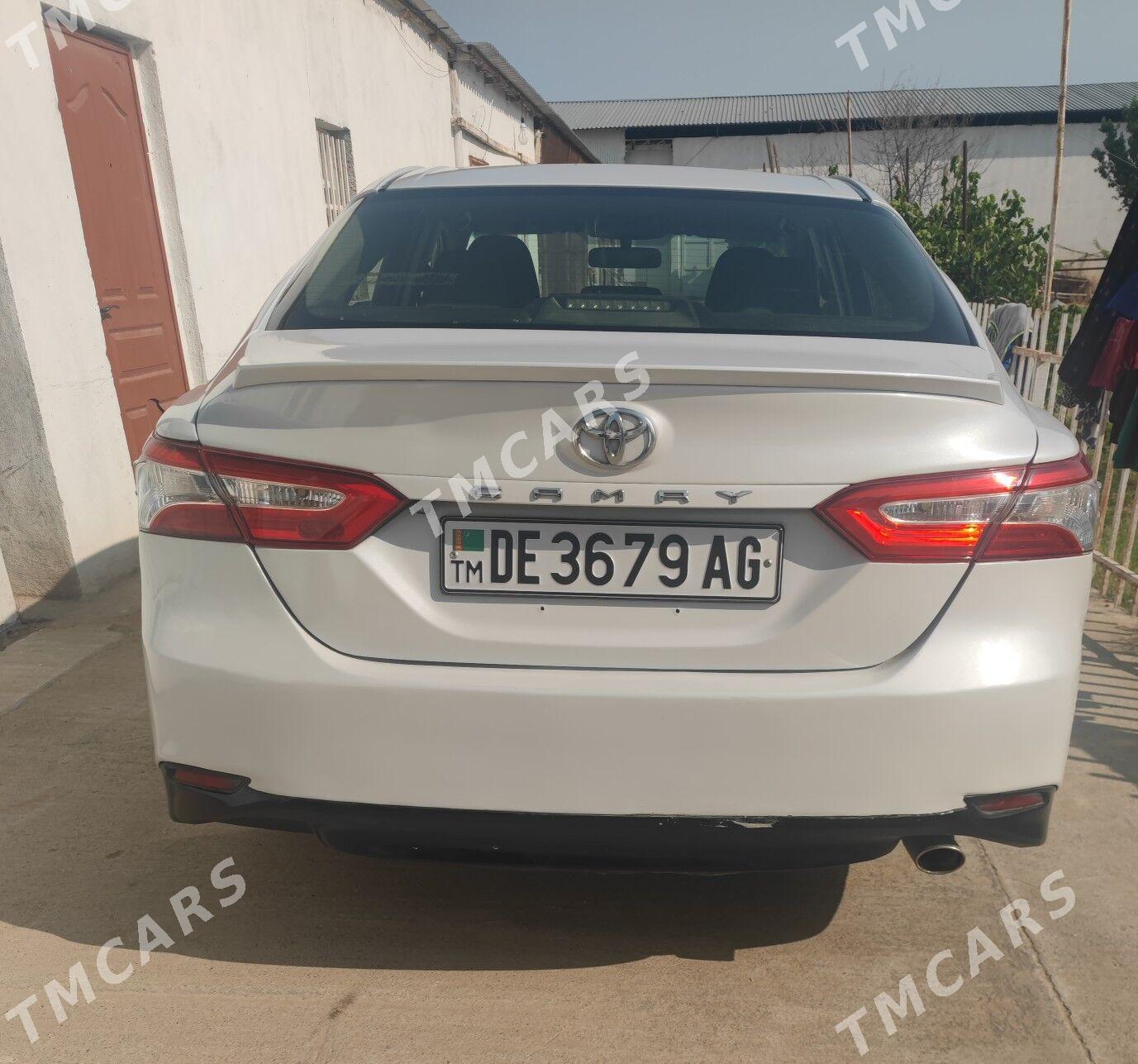 Toyota Camry 2019 - 250 000 TMT - Ашхабад - img 2