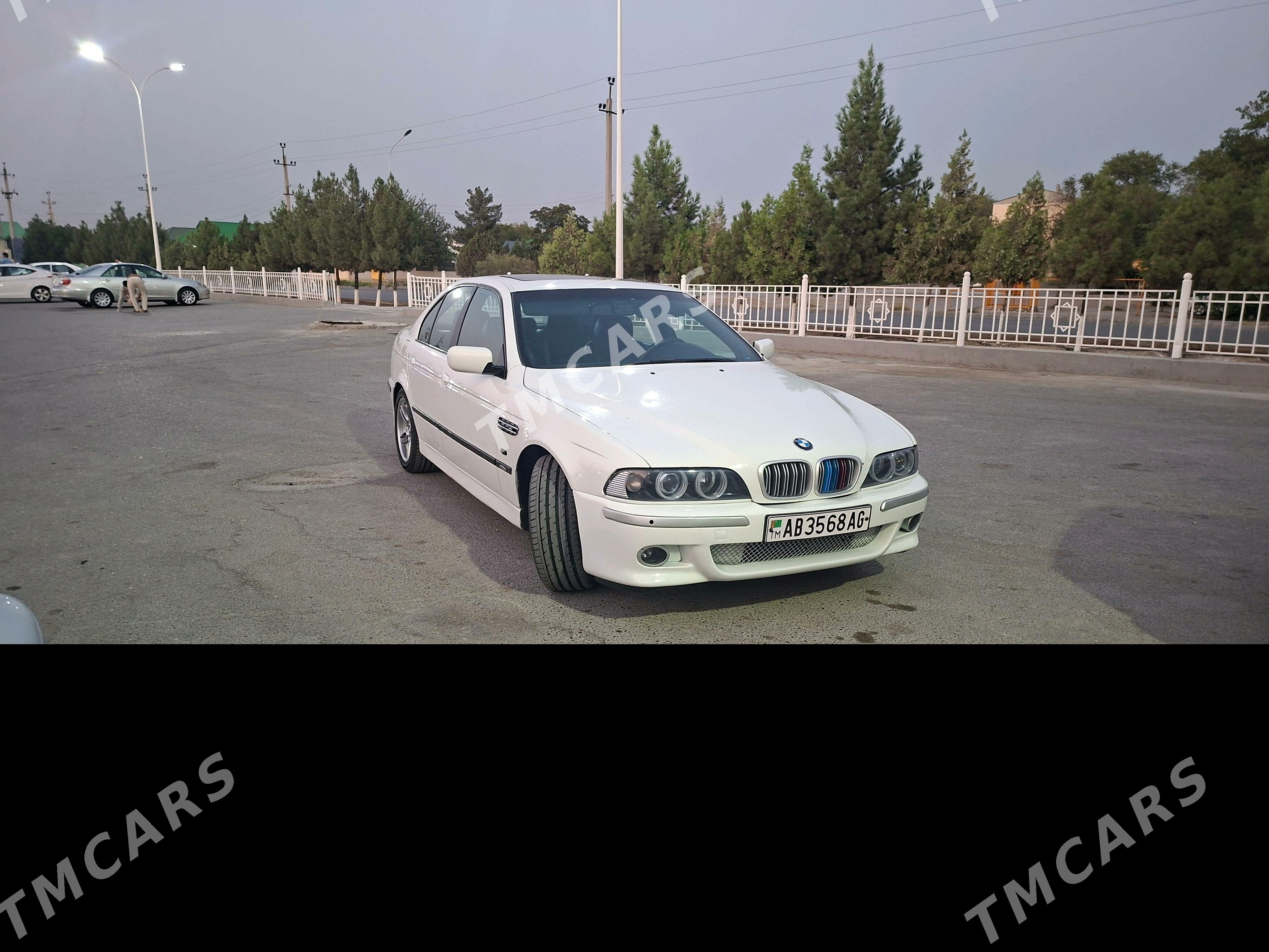 BMW E39 2003 - 130 000 TMT - Büzmeýin - img 3