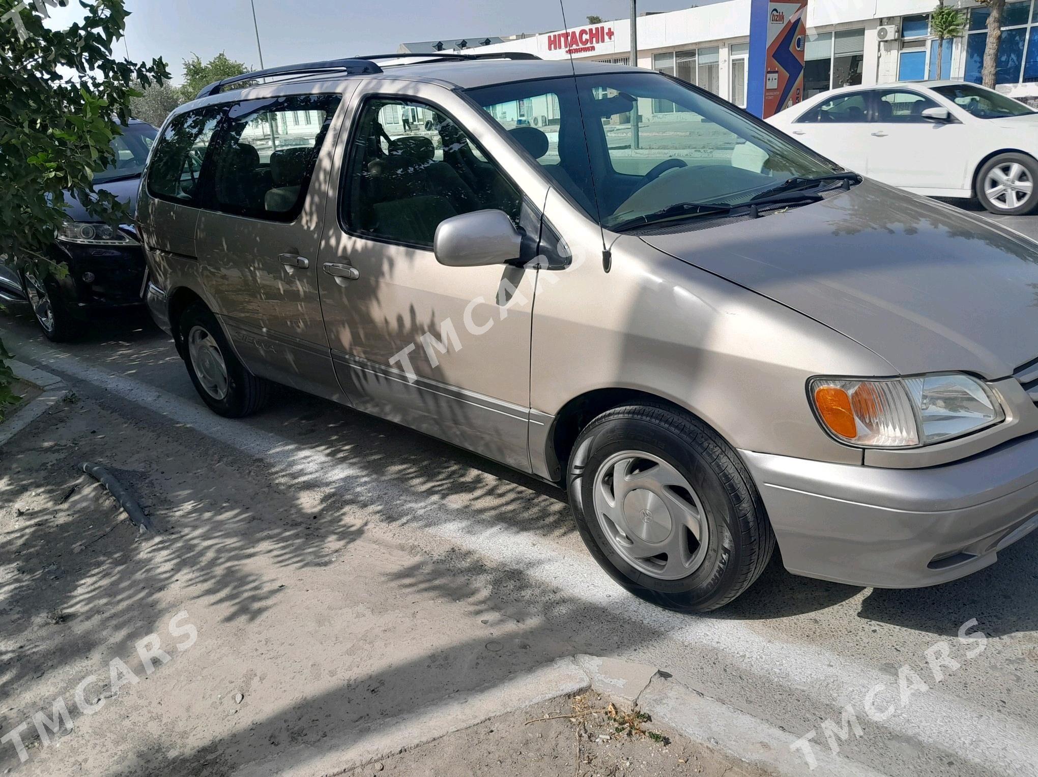 Toyota Sienna 2003 - 165 000 TMT - Türkmenabat - img 6