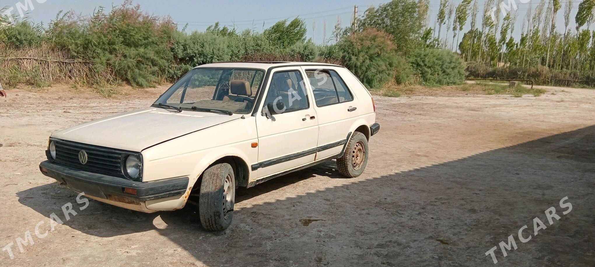 Volkswagen Golf 1985 - 12 000 TMT - Türkmenbaşy etr. - img 2