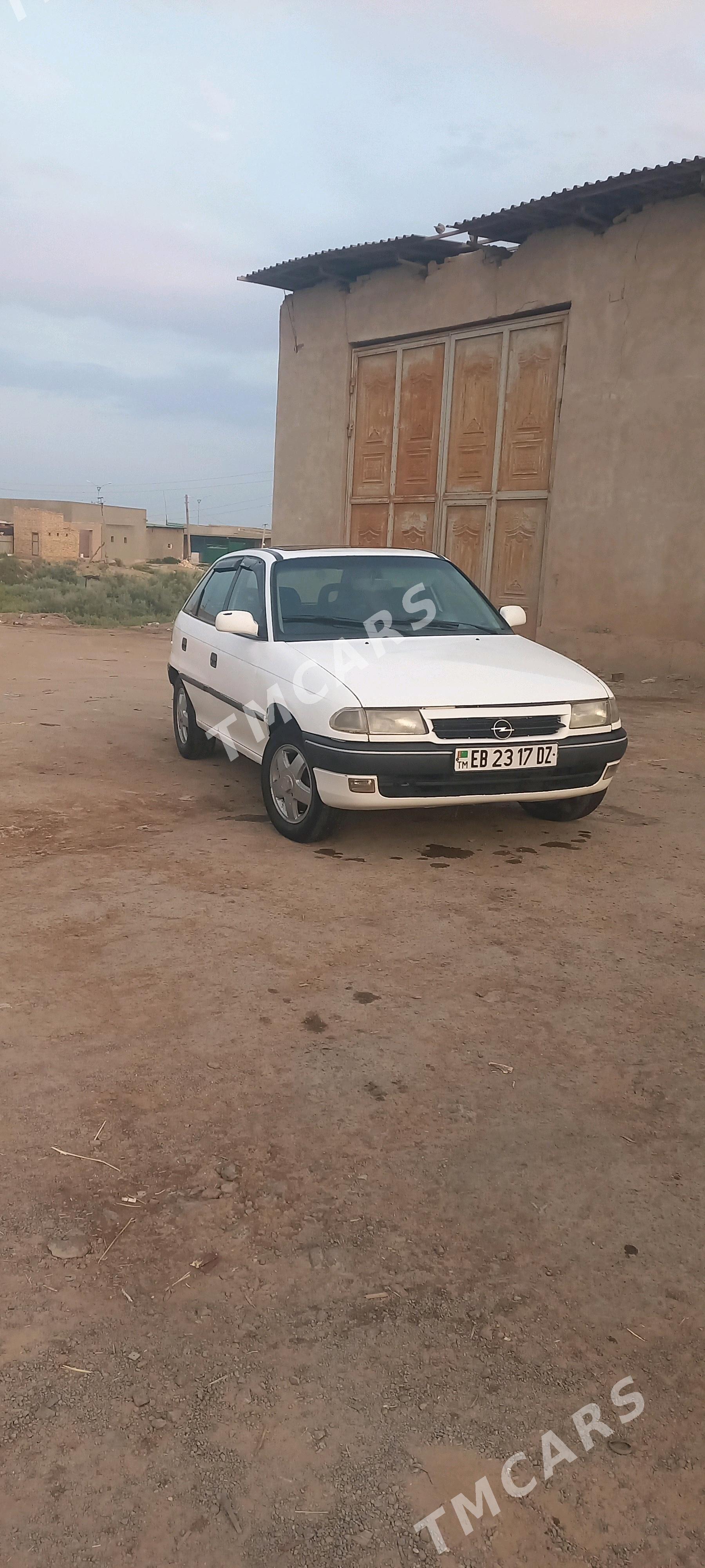 Opel Astra 1995 - 45 000 TMT - Губадаг - img 7