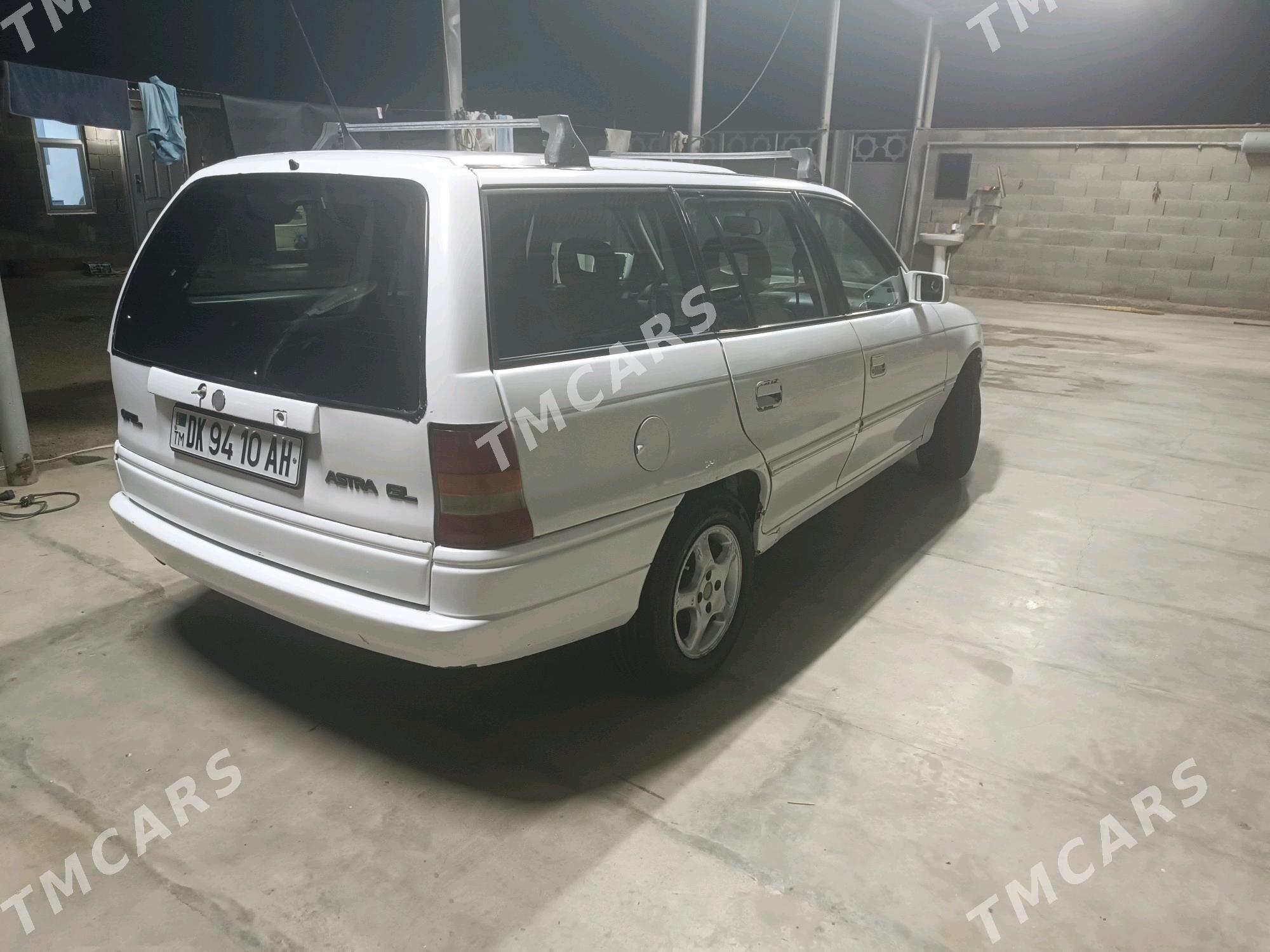 Opel Astra 1992 - 40 000 TMT - Bäherden - img 2