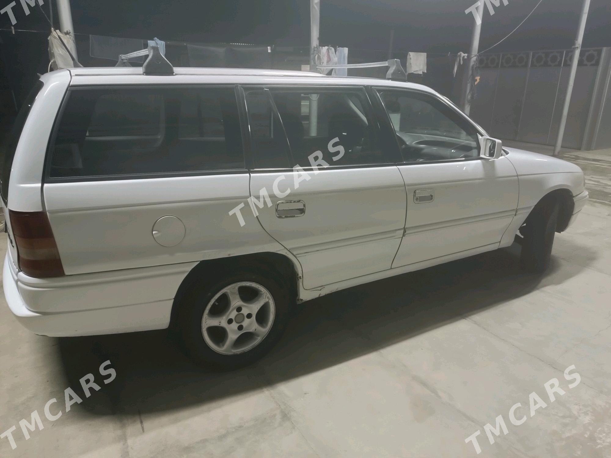 Opel Astra 1992 - 40 000 TMT - Bäherden - img 8