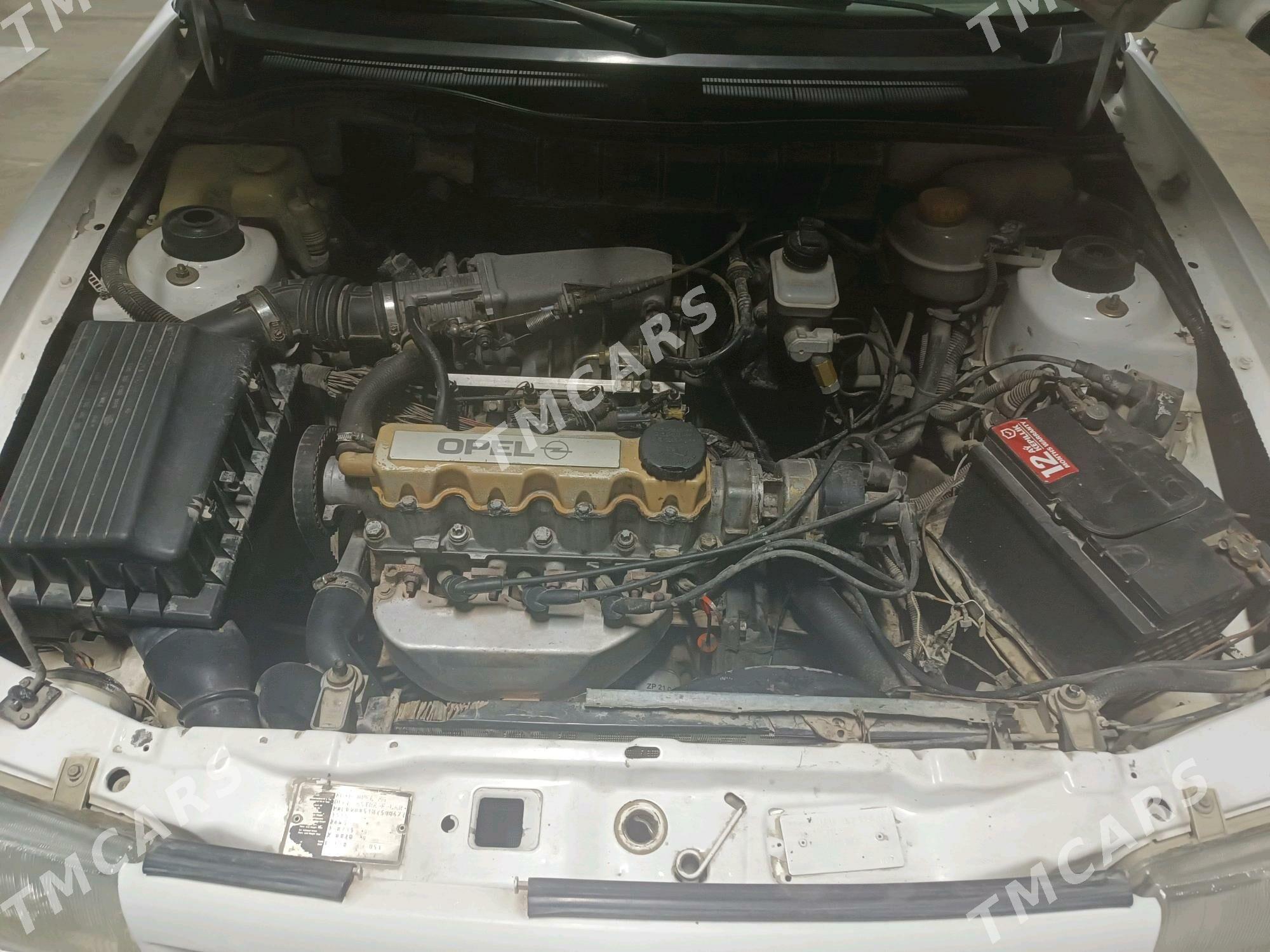Opel Astra 1992 - 40 000 TMT - Bäherden - img 4
