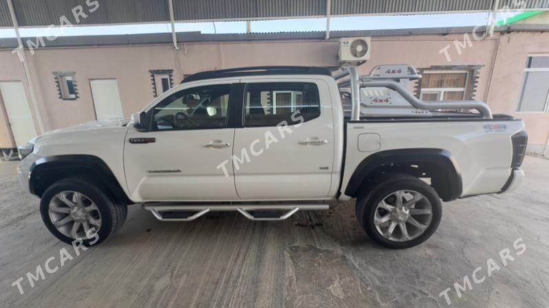 Toyota Tacoma 2018 - 390 000 TMT - ул. Советская (Гарашсызлык шаёлы) - img 2
