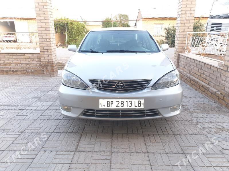 Toyota Camry 2003 - 150 000 TMT - Kerki - img 4