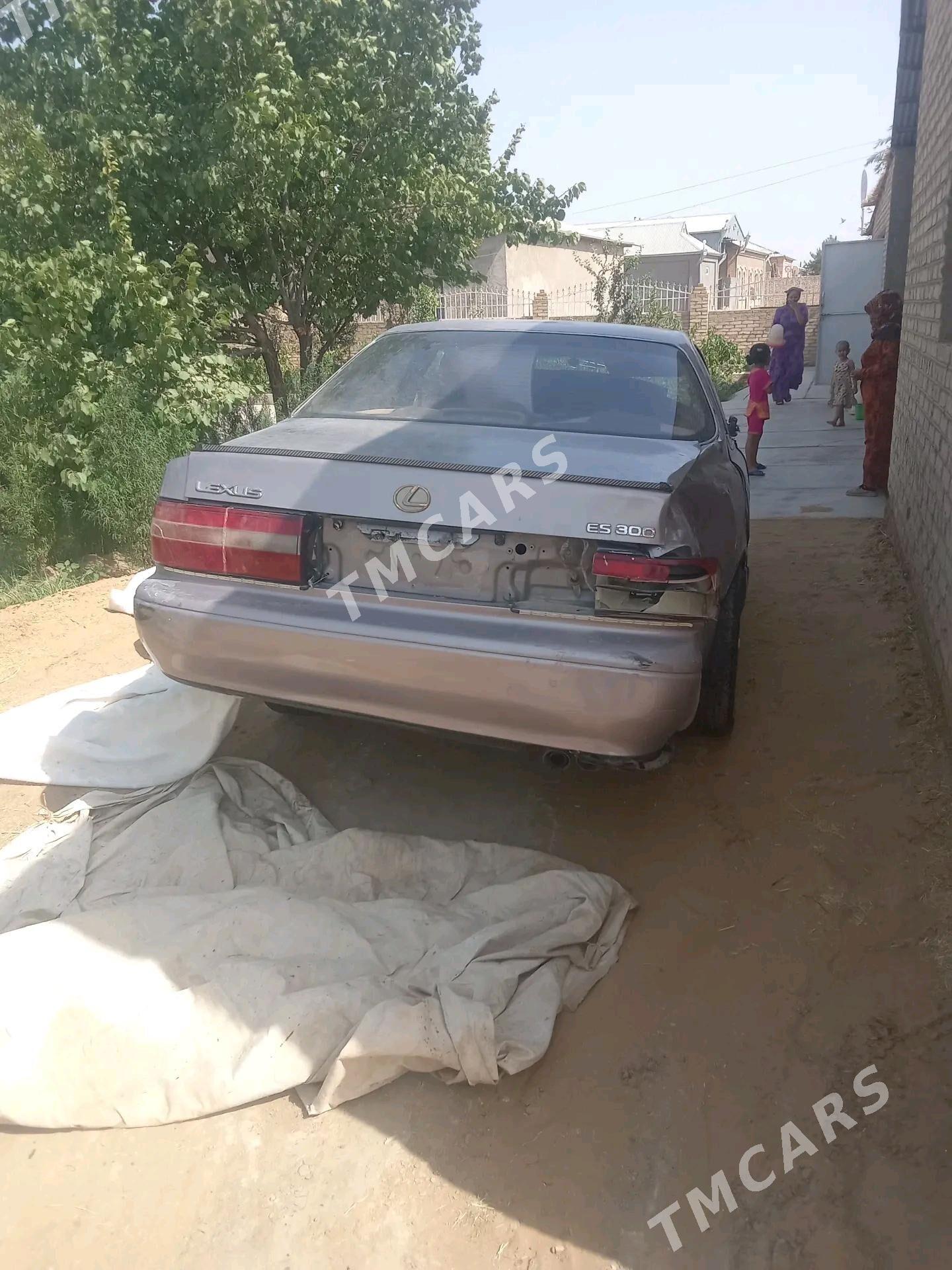 Lexus ES 300 1995 - 25 000 TMT - Wekilbazar - img 5