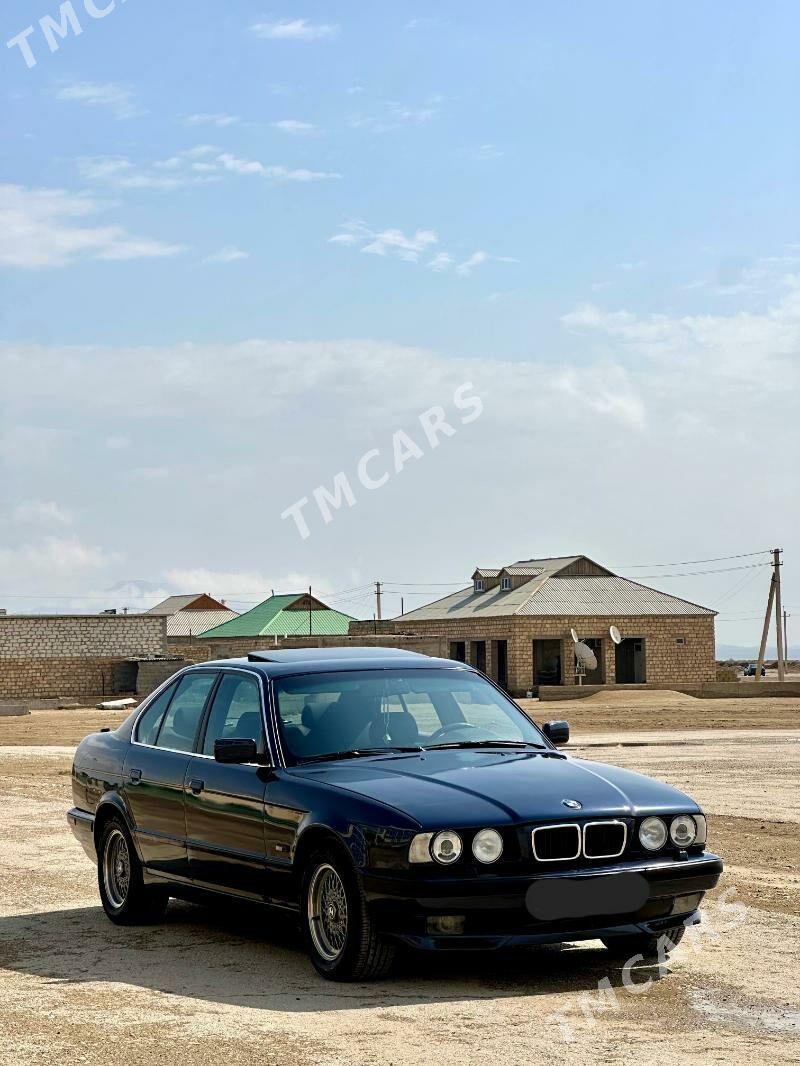 BMW 525 1994 - 67 000 TMT - Балканабат - img 4