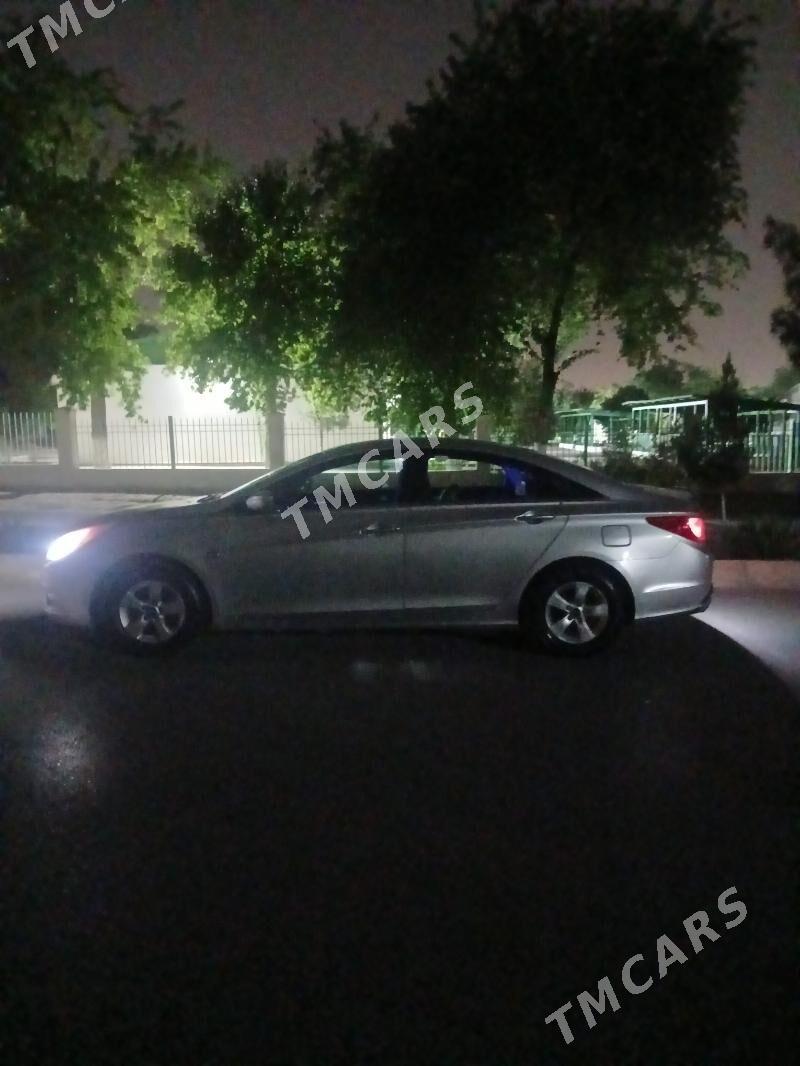Hyundai Sonata 2010 - 132 000 TMT - Ашхабад - img 2