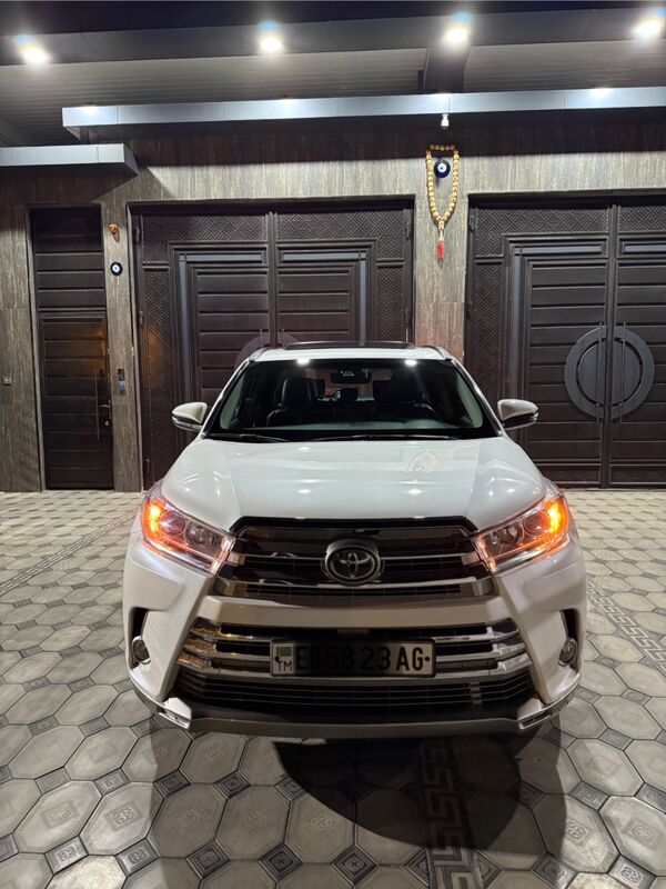 Toyota Highlander 2018 - 445 000 TMT - Aşgabat - img 4
