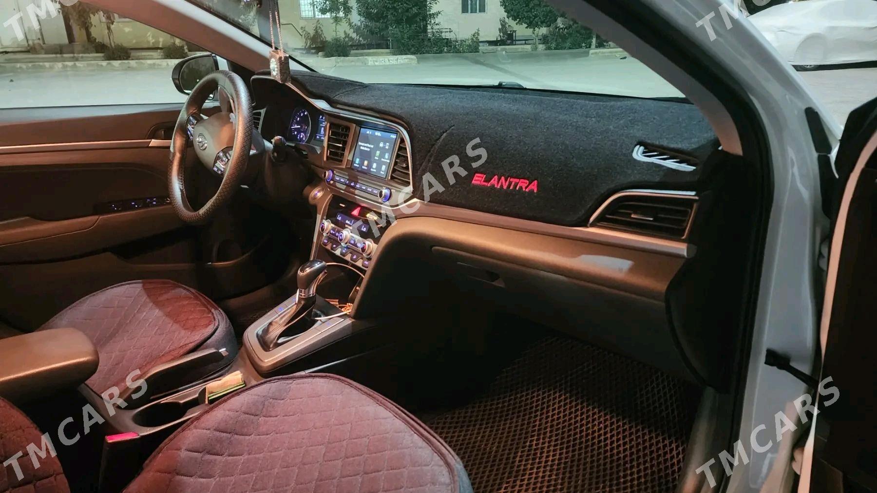 Hyundai Elantra 2019 - 240 000 TMT - Aşgabat - img 3