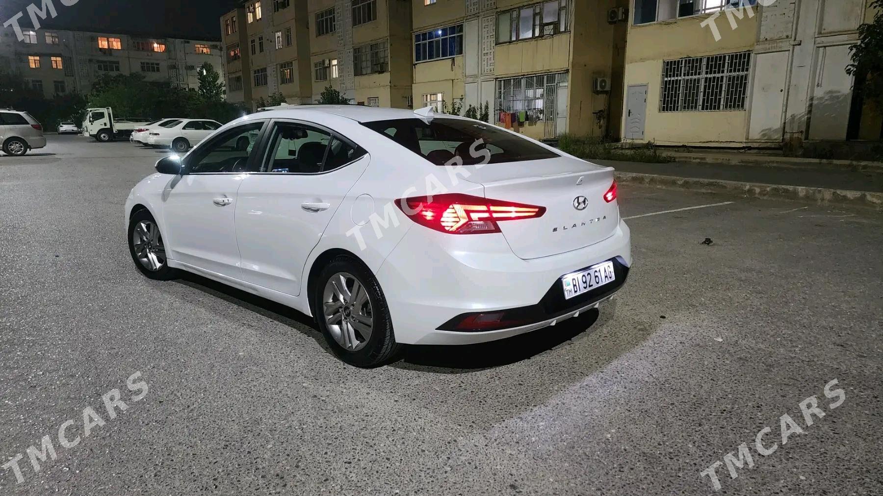 Hyundai Elantra 2019 - 240 000 TMT - Aşgabat - img 6