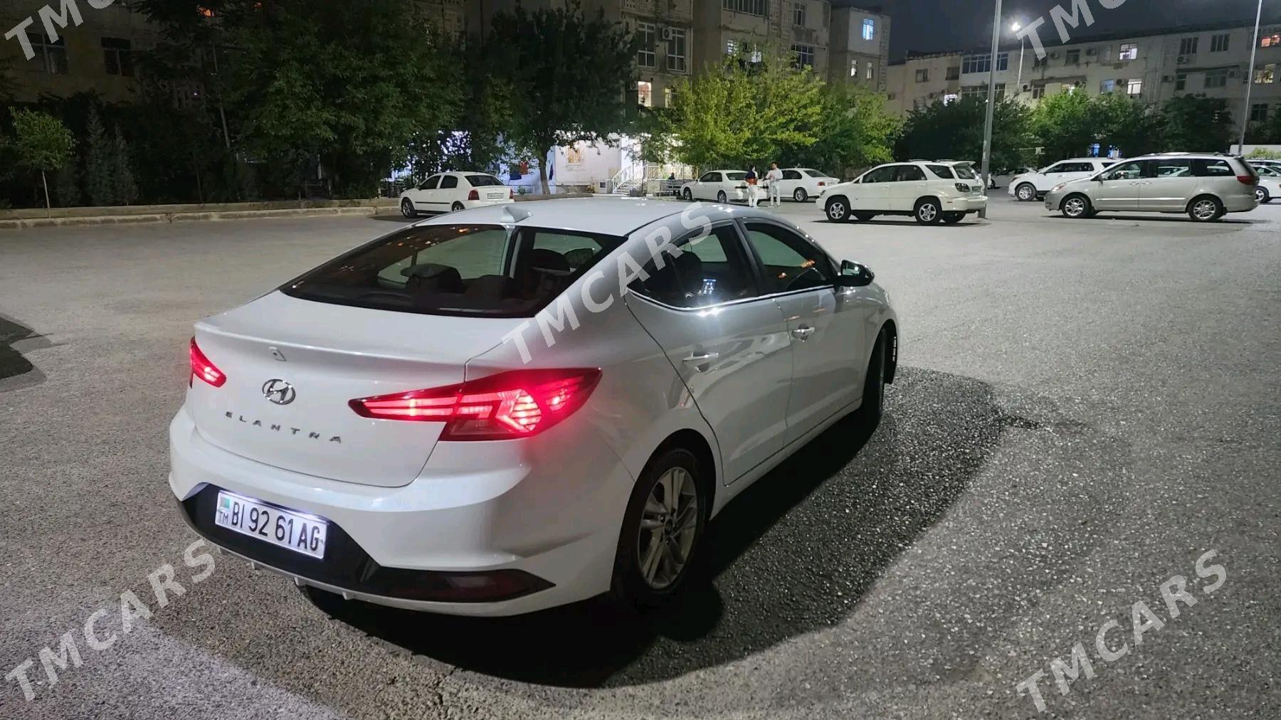 Hyundai Elantra 2019 - 240 000 TMT - Aşgabat - img 5
