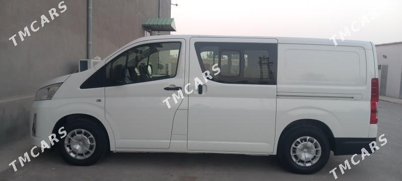 Toyota Hiace 2022 - 500 000 TMT - Garabekewül - img 5