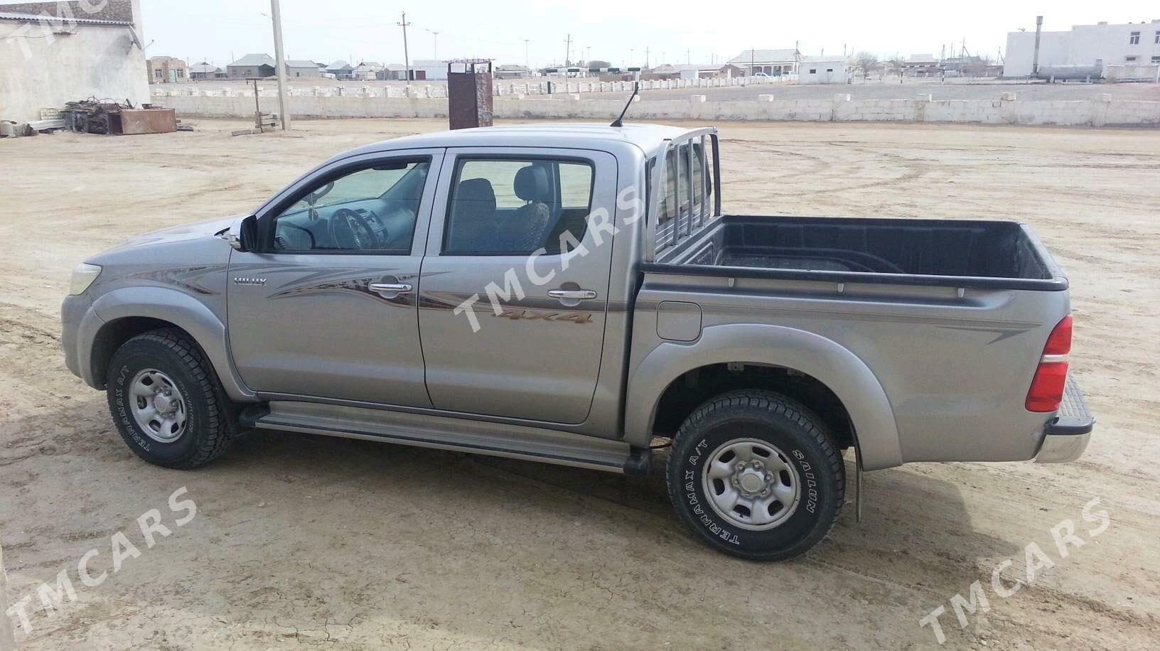 Toyota Hilux 2015 - 360 000 TMT - Gumdag - img 2