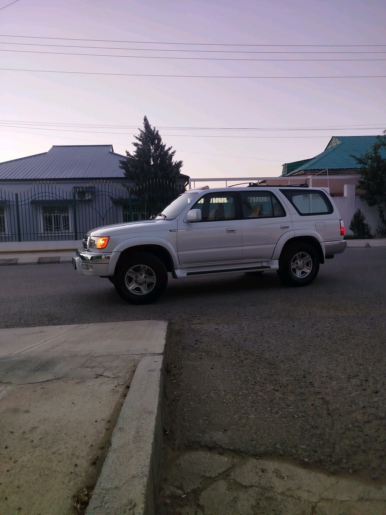 Toyota 4Runner 2001 - 220 000 TMT - Анев - img 9