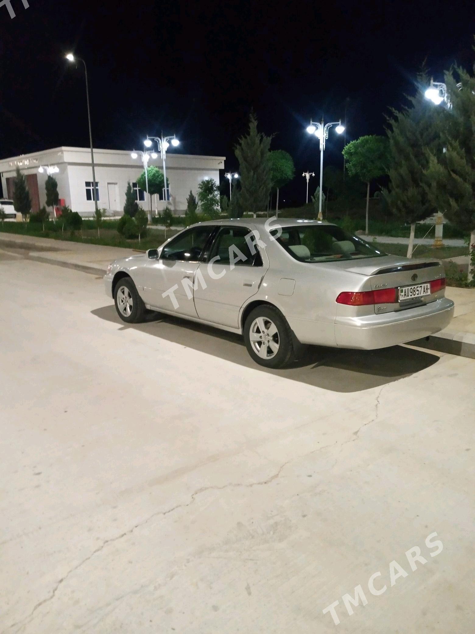 Toyota Camry 2000 - 162 000 TMT - Kaka - img 4