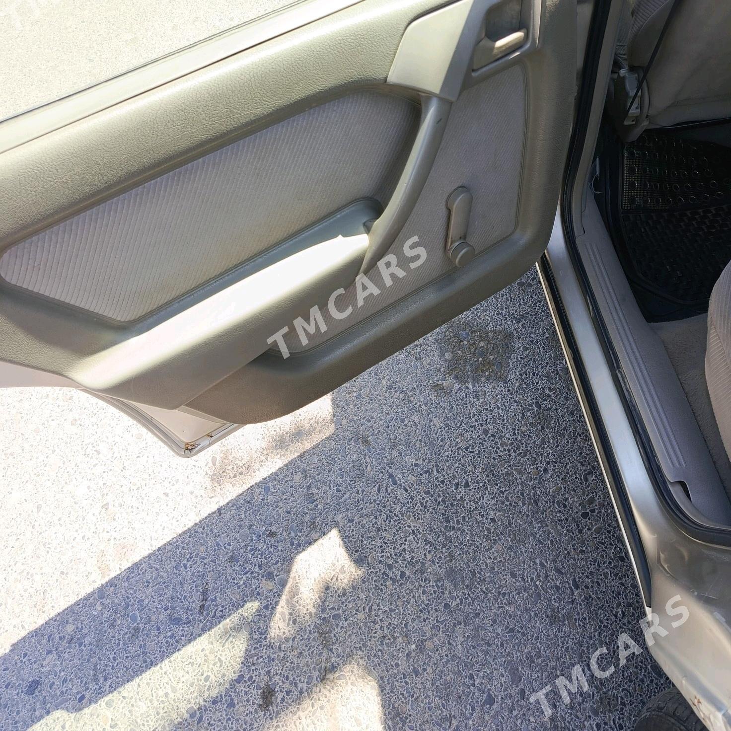 Opel Vectra 1992 - 37 000 TMT - Wekilbazar - img 5