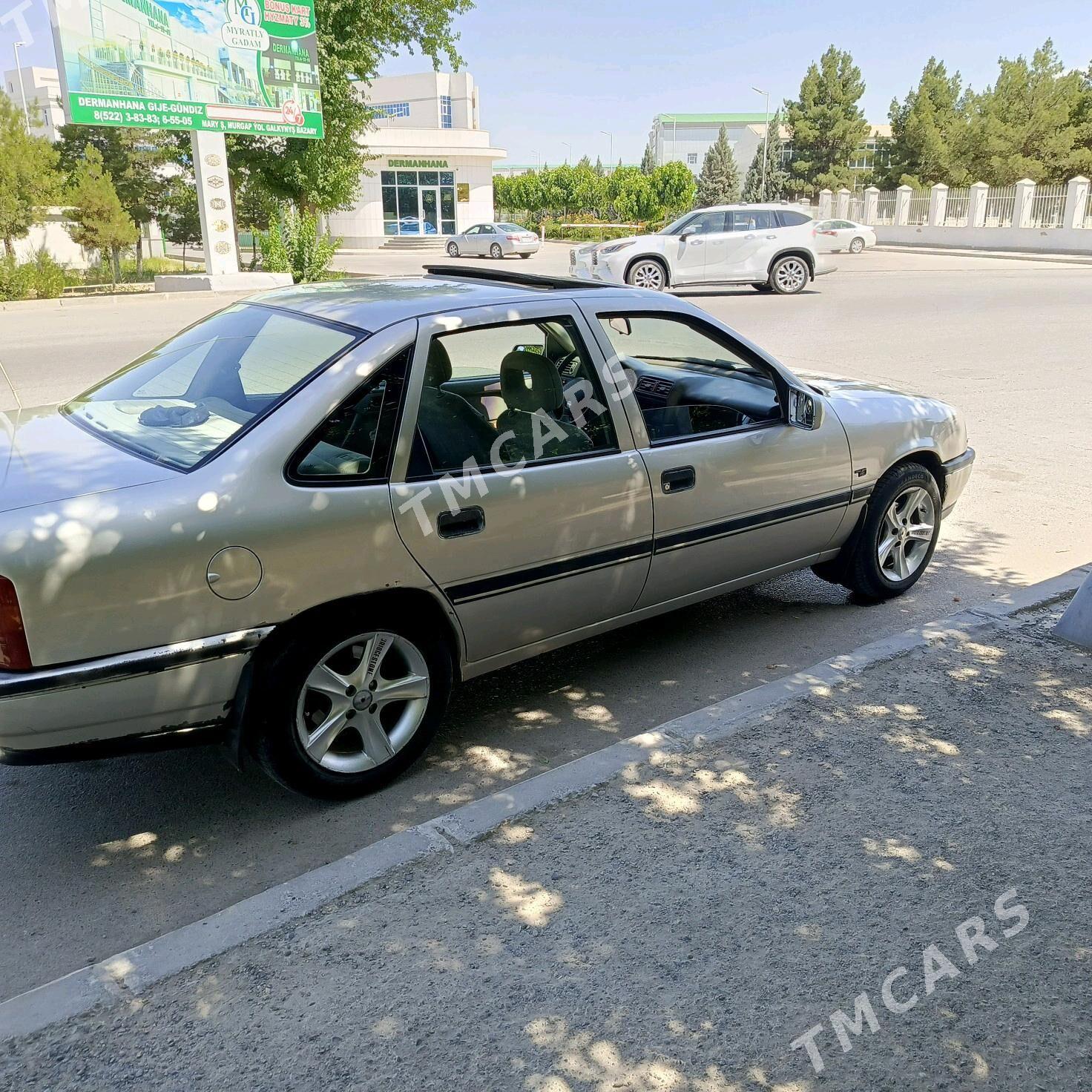 Opel Vectra 1992 - 37 000 TMT - Wekilbazar - img 1